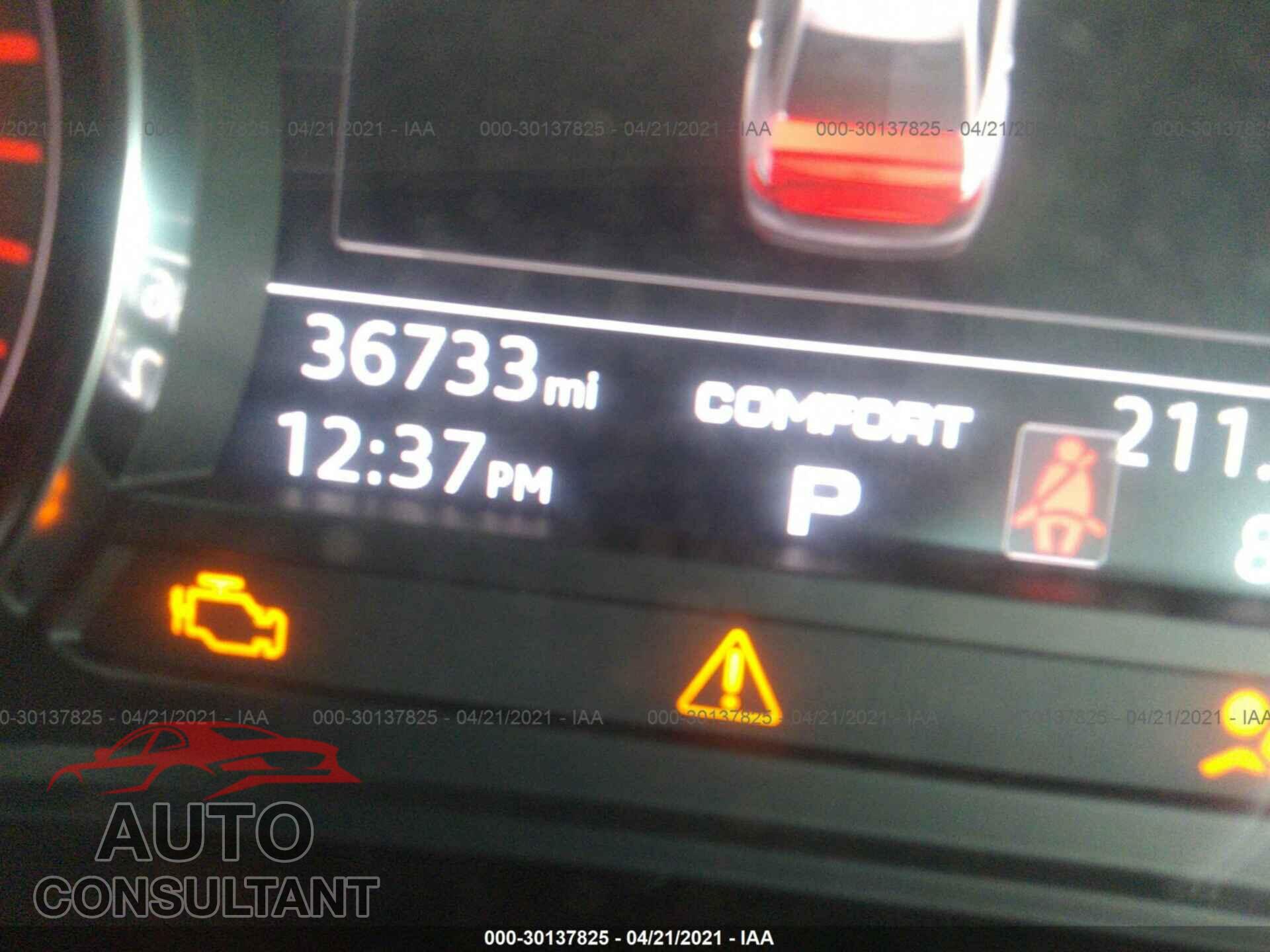 AUDI A4 2018 - WAUKMAF48JA153473