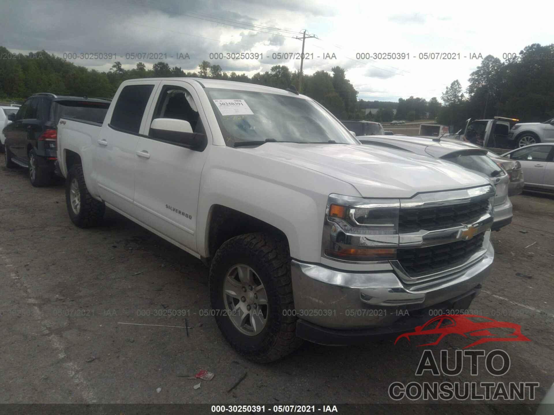 CHEVROLET SILVERADO 1500 2018 - 3GCUKREC7JG164412