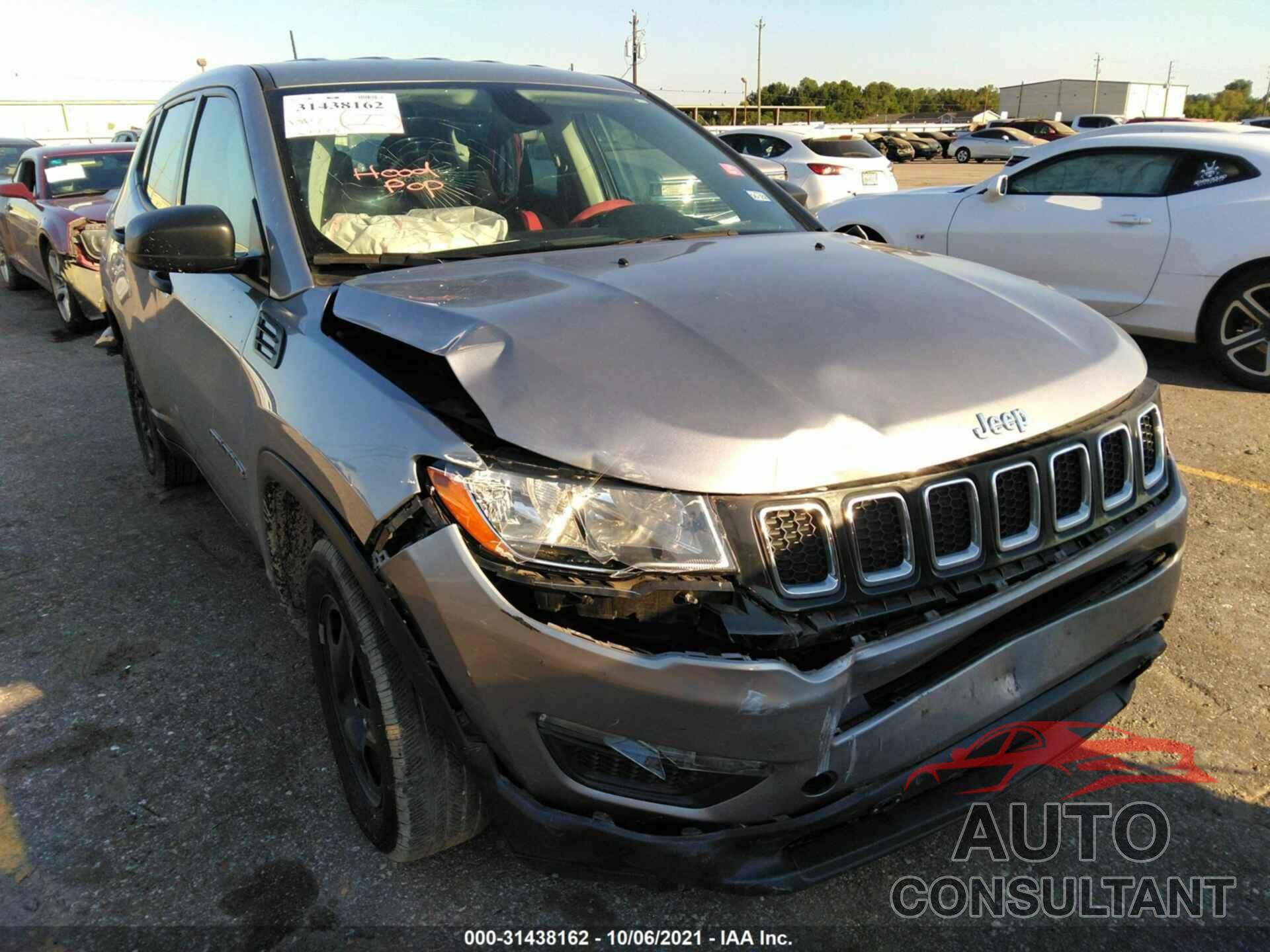 JEEP COMPASS 2019 - 3C4NJCAB4KT855746