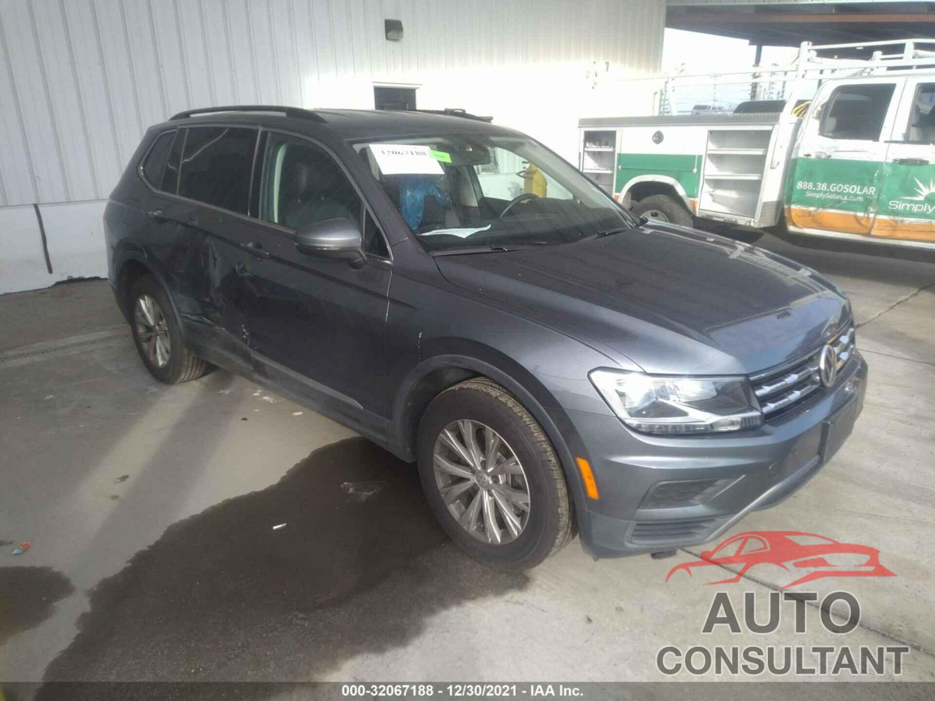 VOLKSWAGEN TIGUAN 2018 - 3VV2B7AX8JM163230