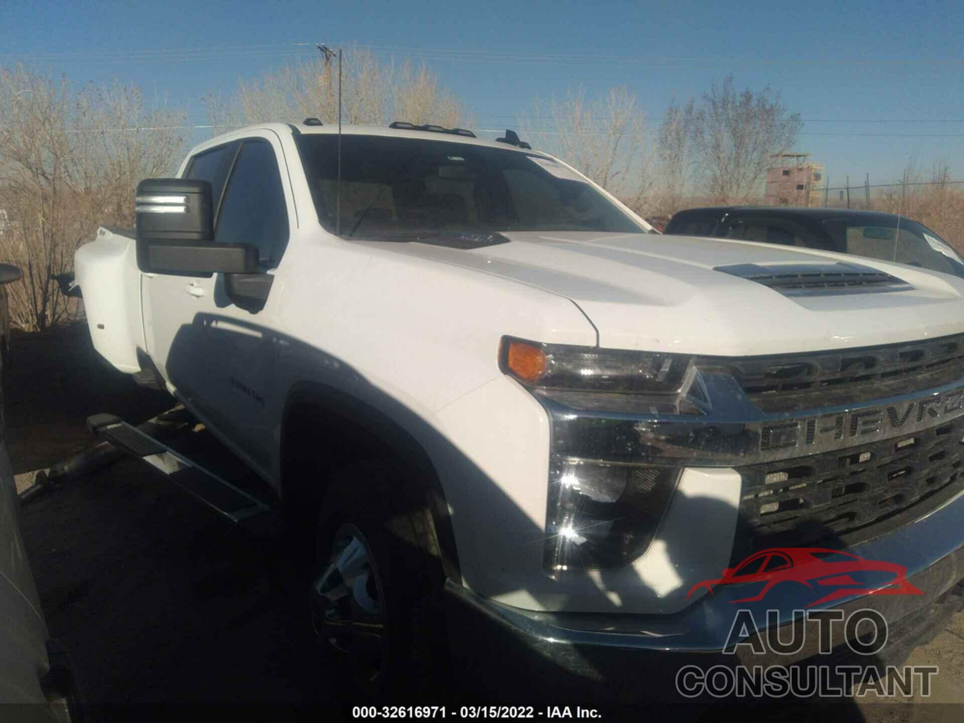 CHEVROLET SILVERADO 3500HD 2021 - 1GC4YTEY3MF217748