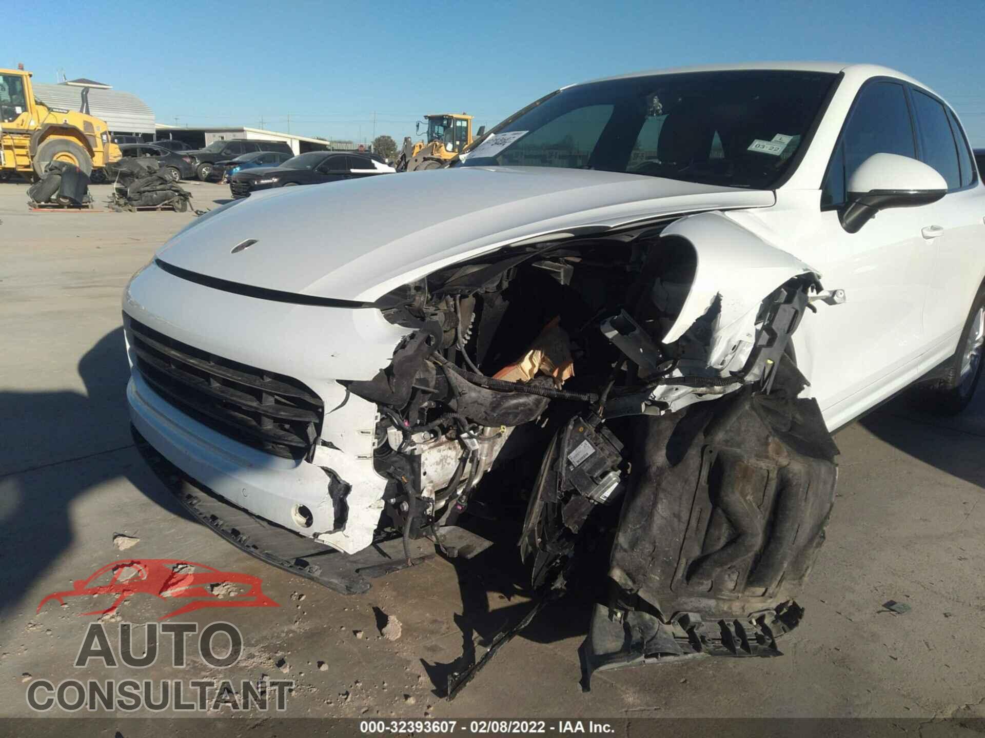 PORSCHE CAYENNE 2016 - WP1AA2A21GLA09665