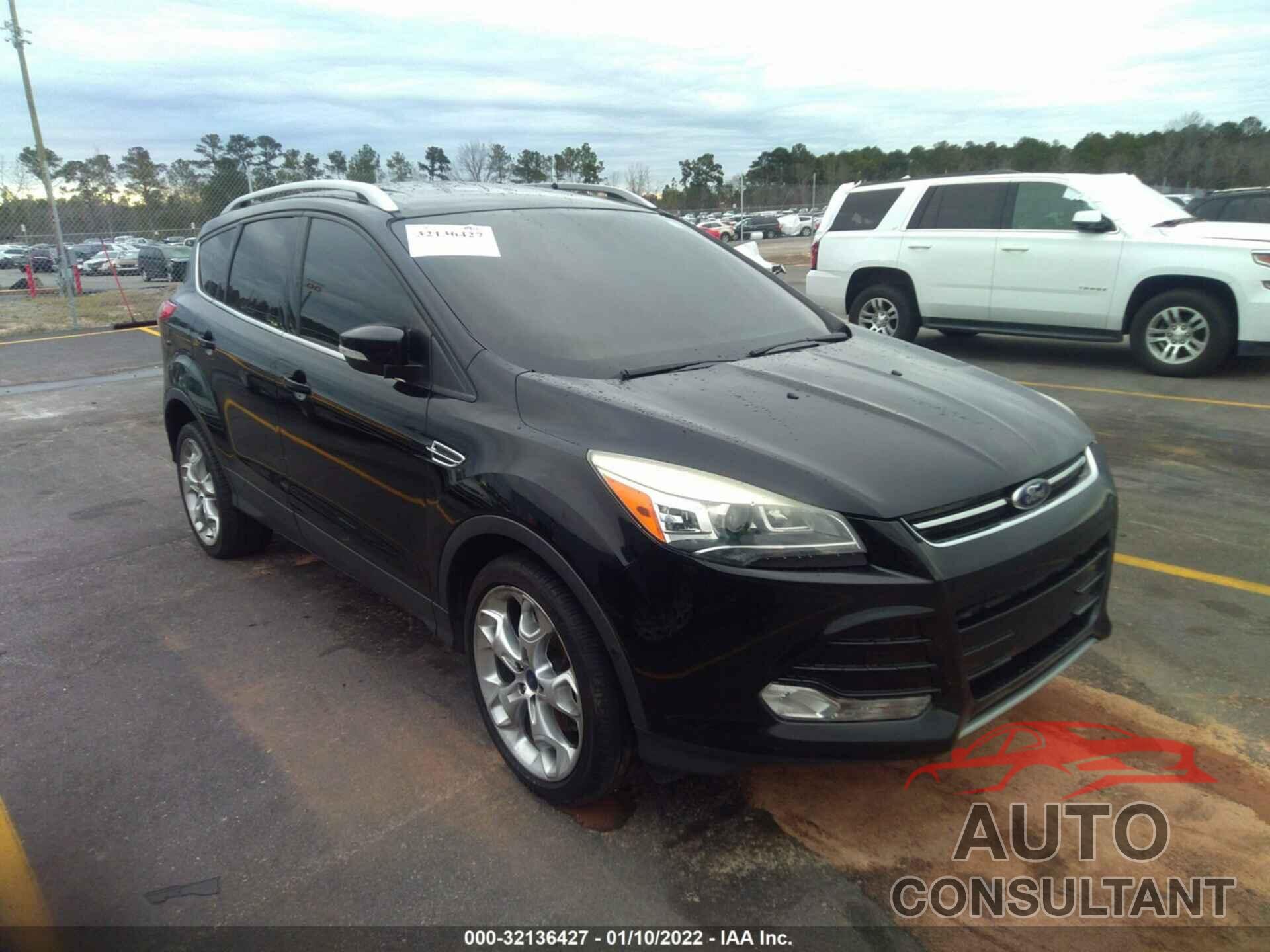 FORD ESCAPE 2016 - 1FMCU0J9XGUB11703