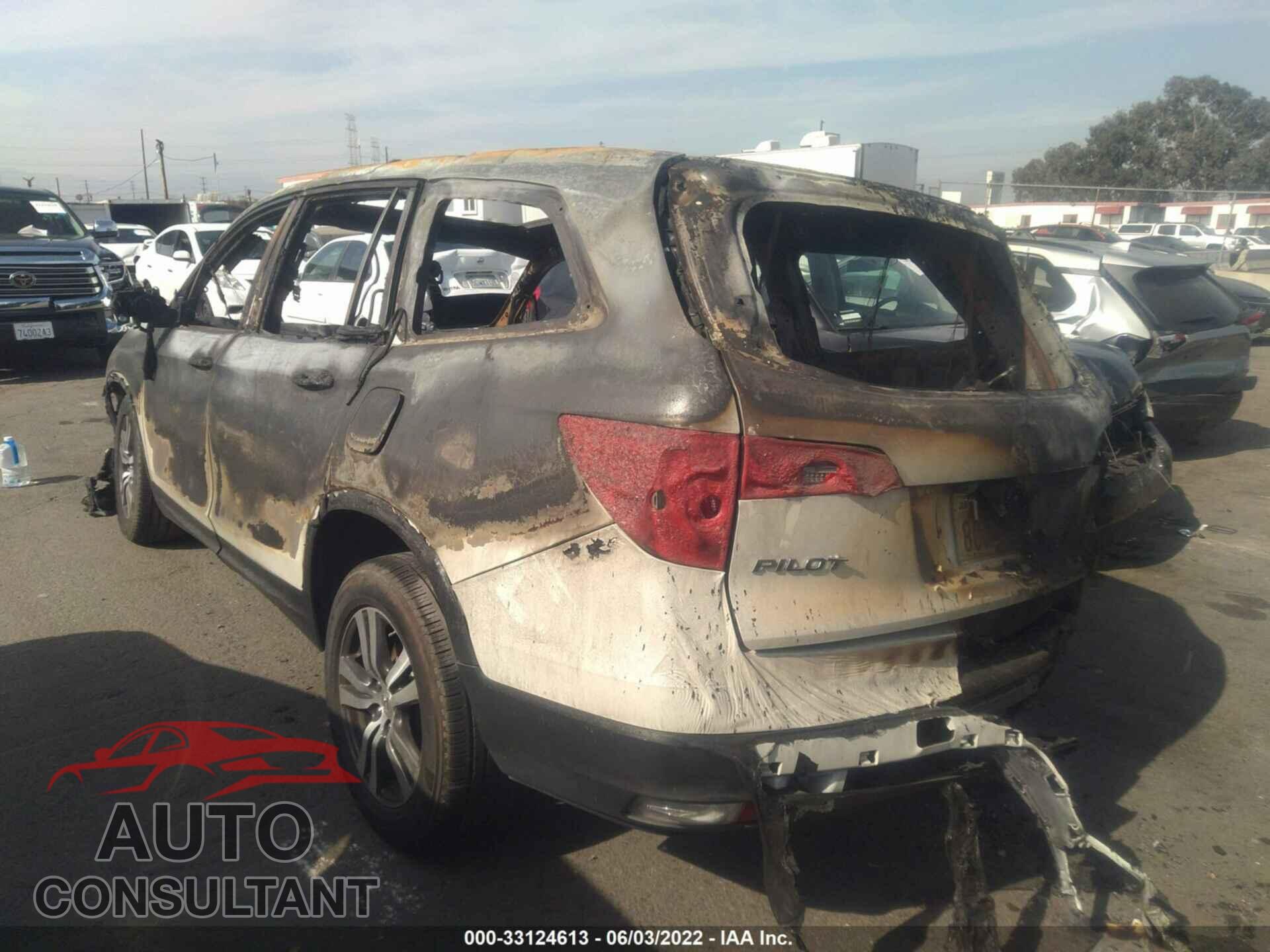 HONDA PILOT 2017 - 5FNYF5H51HB041877
