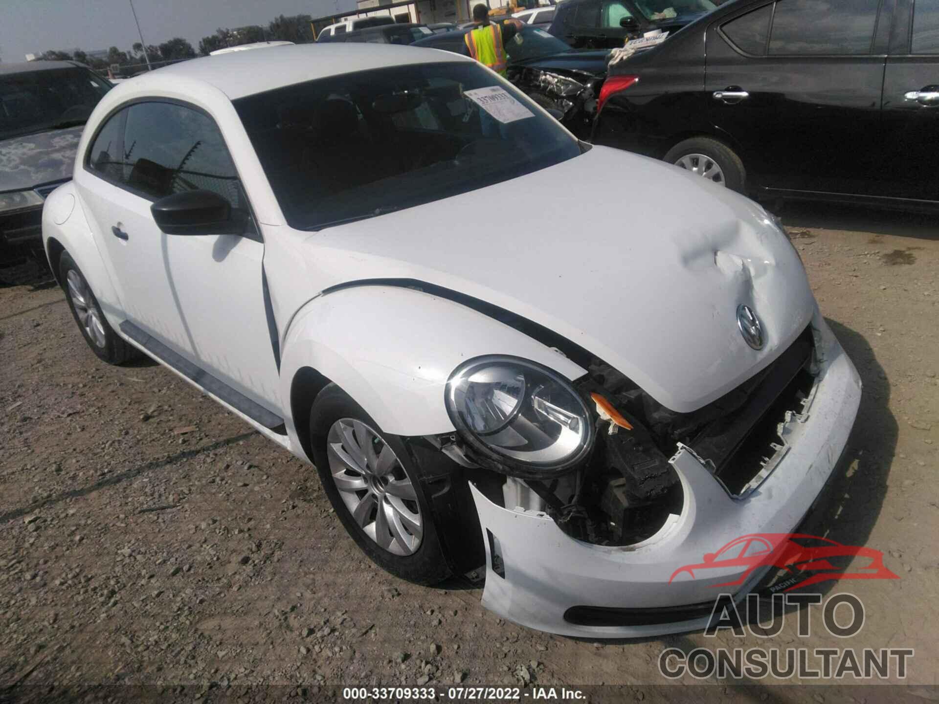 VOLKSWAGEN BEETLE COUPE 2016 - 3VWF17ATXGM602790