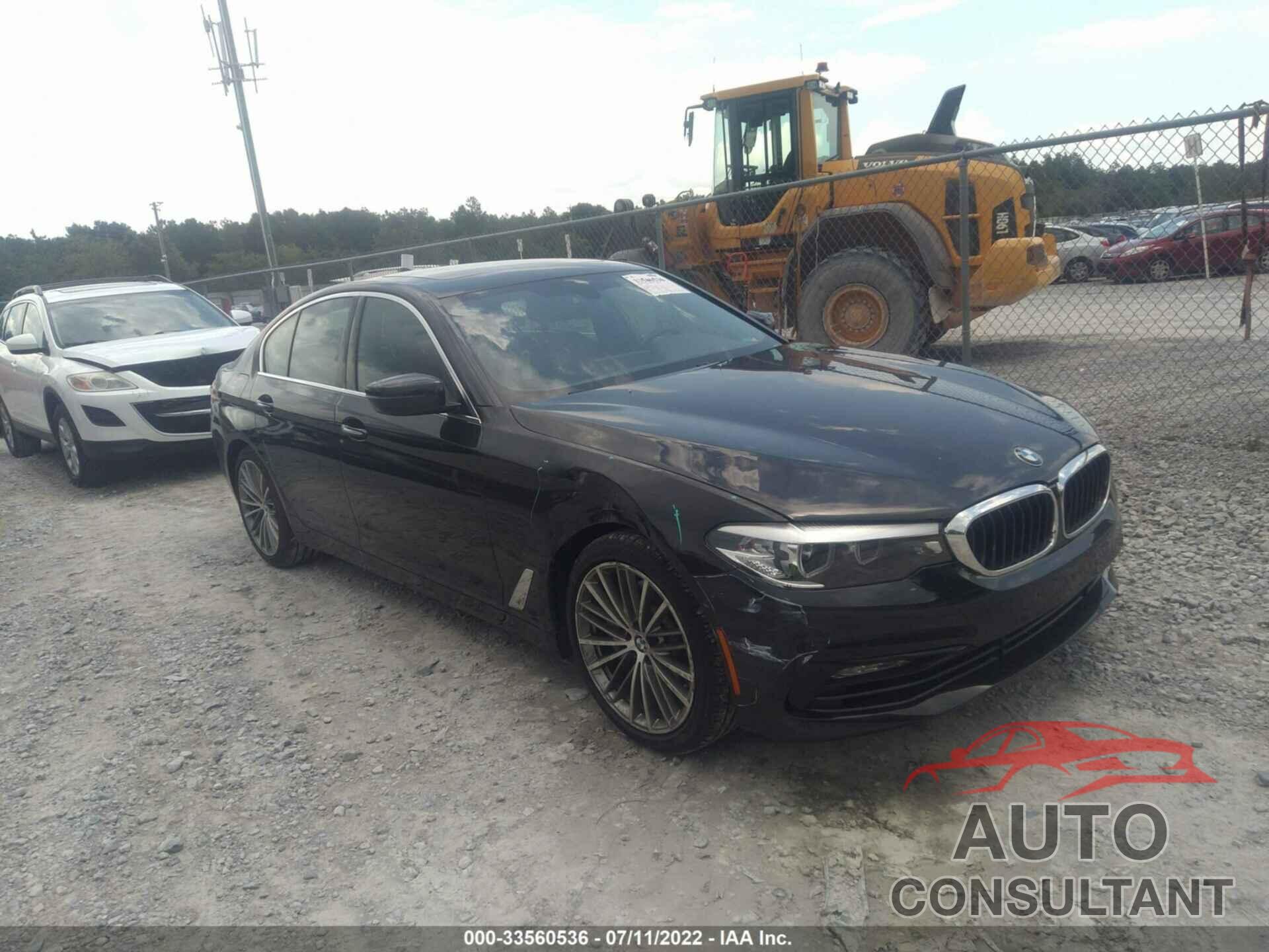 BMW 5 SERIES 2018 - WBAJA5C58JWA36152