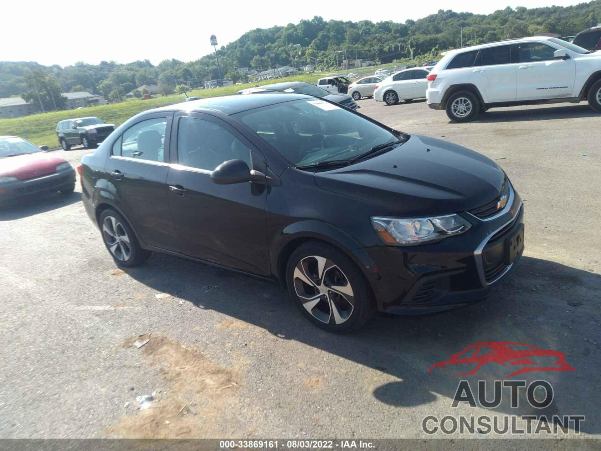 CHEVROLET SONIC 2017 - 1G1JF5SB7H4110572