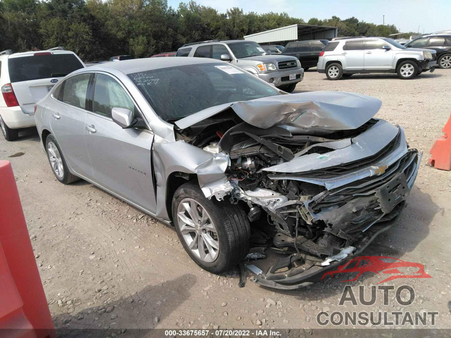 CHEVROLET MALIBU 2021 - 1G1ZD5ST9MF011476