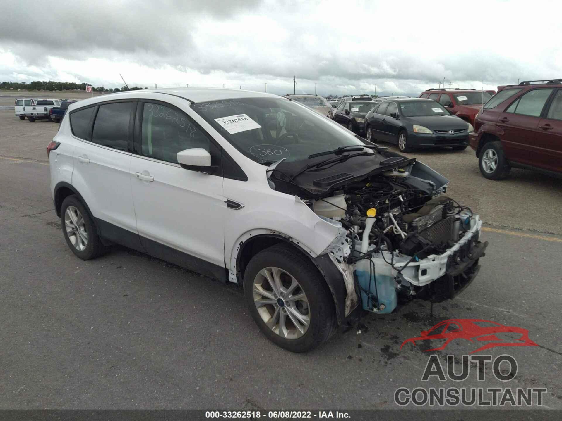 FORD ESCAPE 2019 - 1FMCU0GD3KUC37857