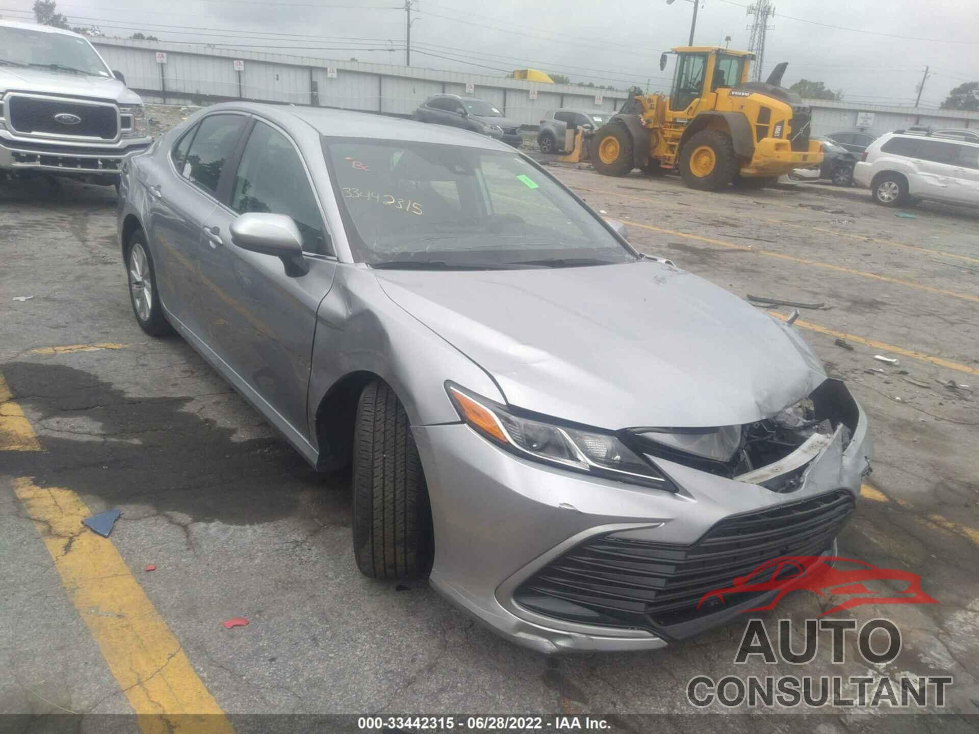 TOYOTA CAMRY 2021 - 4T1C11AK6MU576931