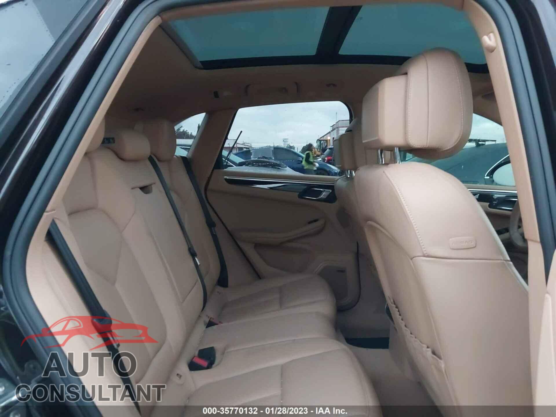 PORSCHE MACAN 2016 - WP1AB2A59GLB56792