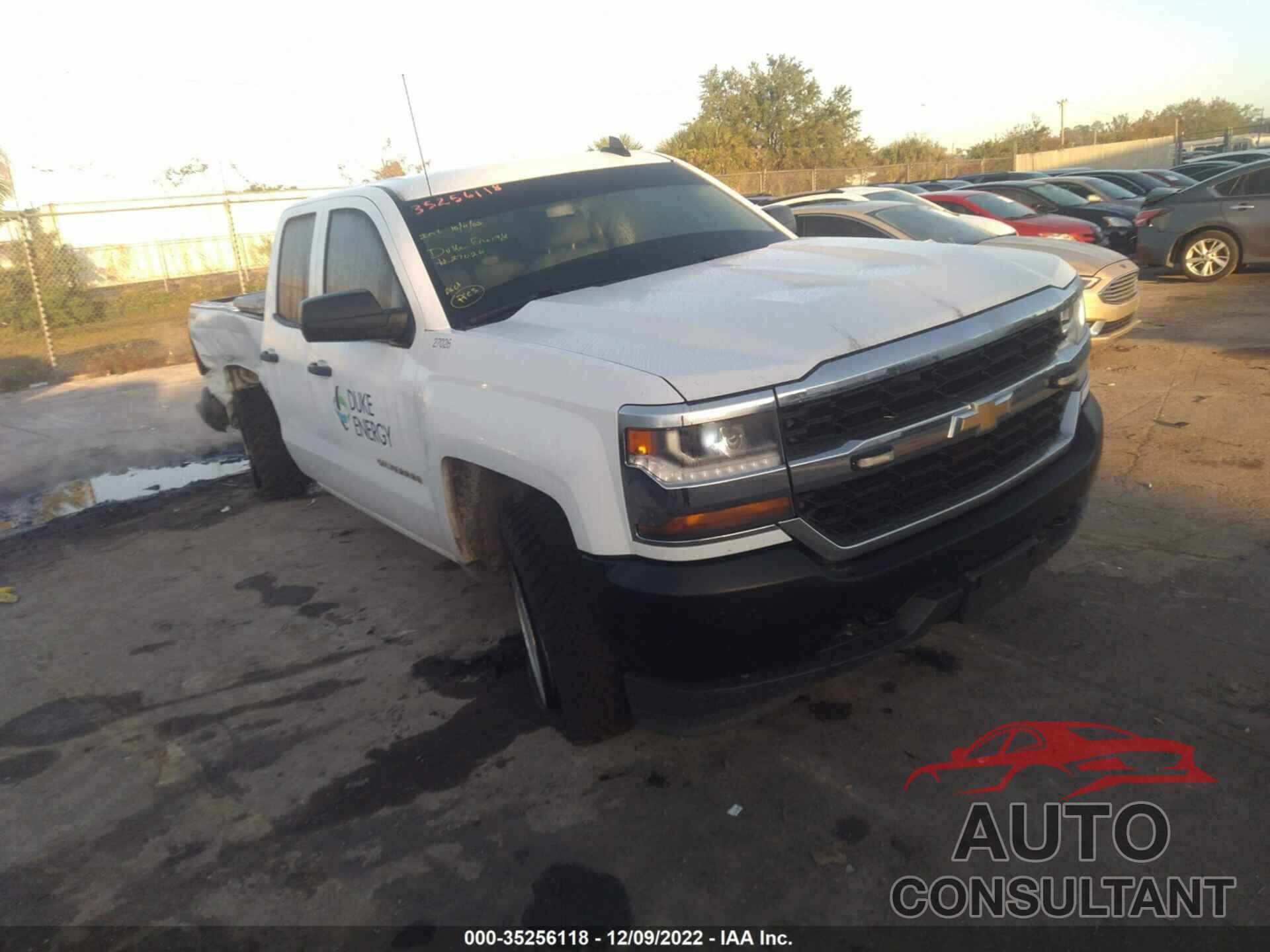 CHEVROLET SILVERADO 1500 2018 - 1GCVKNEC9JZ270180