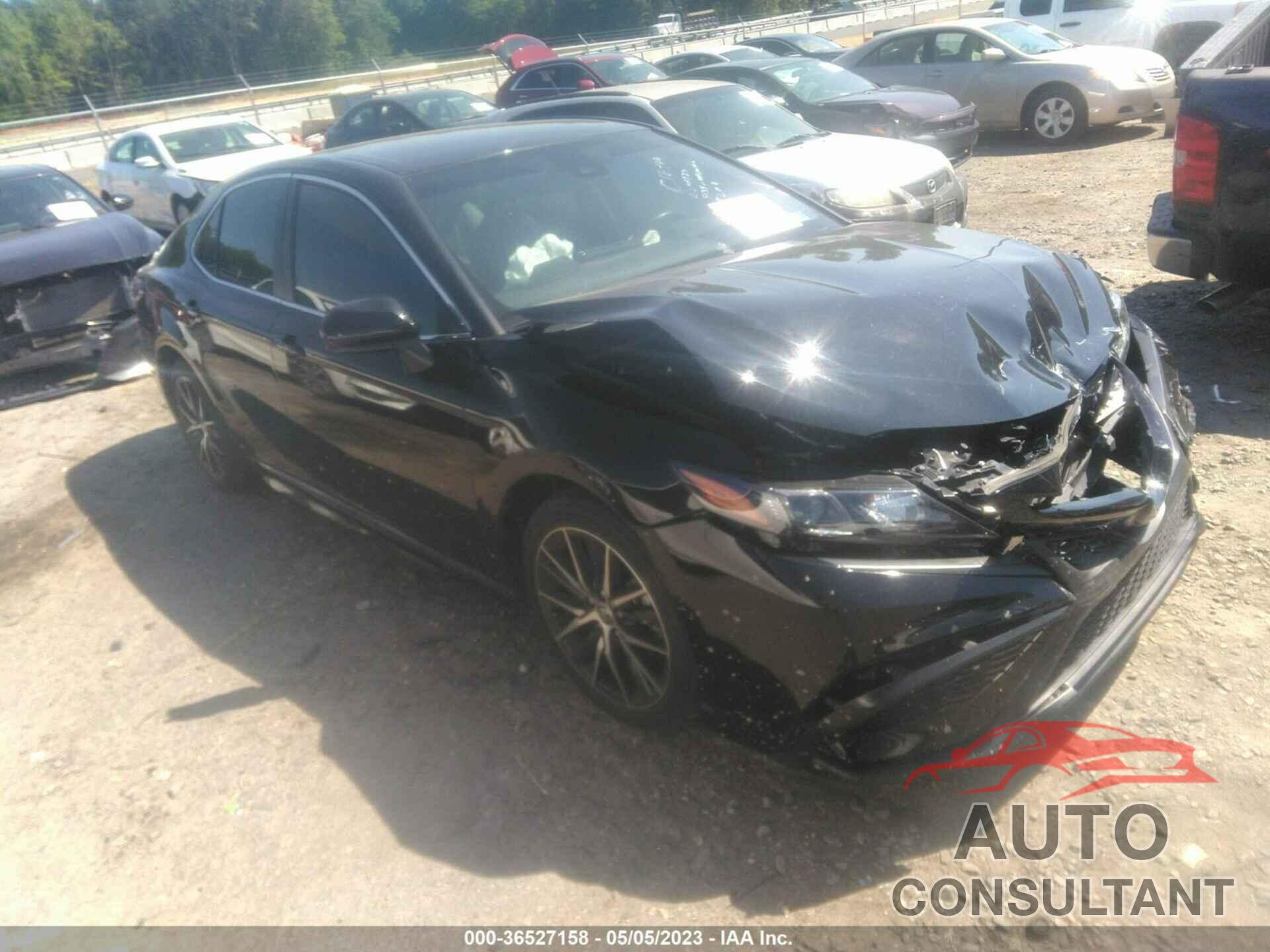 TOYOTA CAMRY 2021 - 4T1G11AK4MU569204