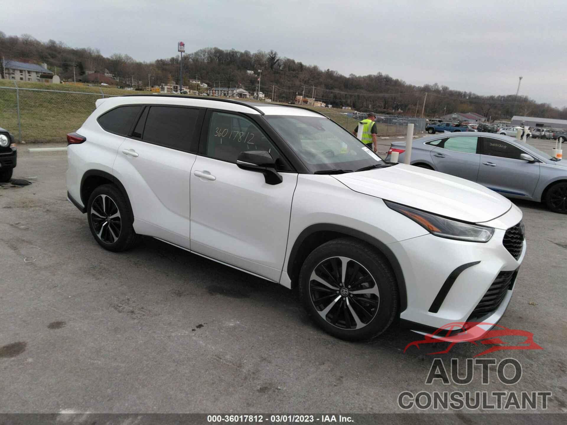 TOYOTA HIGHLANDER 2021 - 5TDJZRBH8MS068700