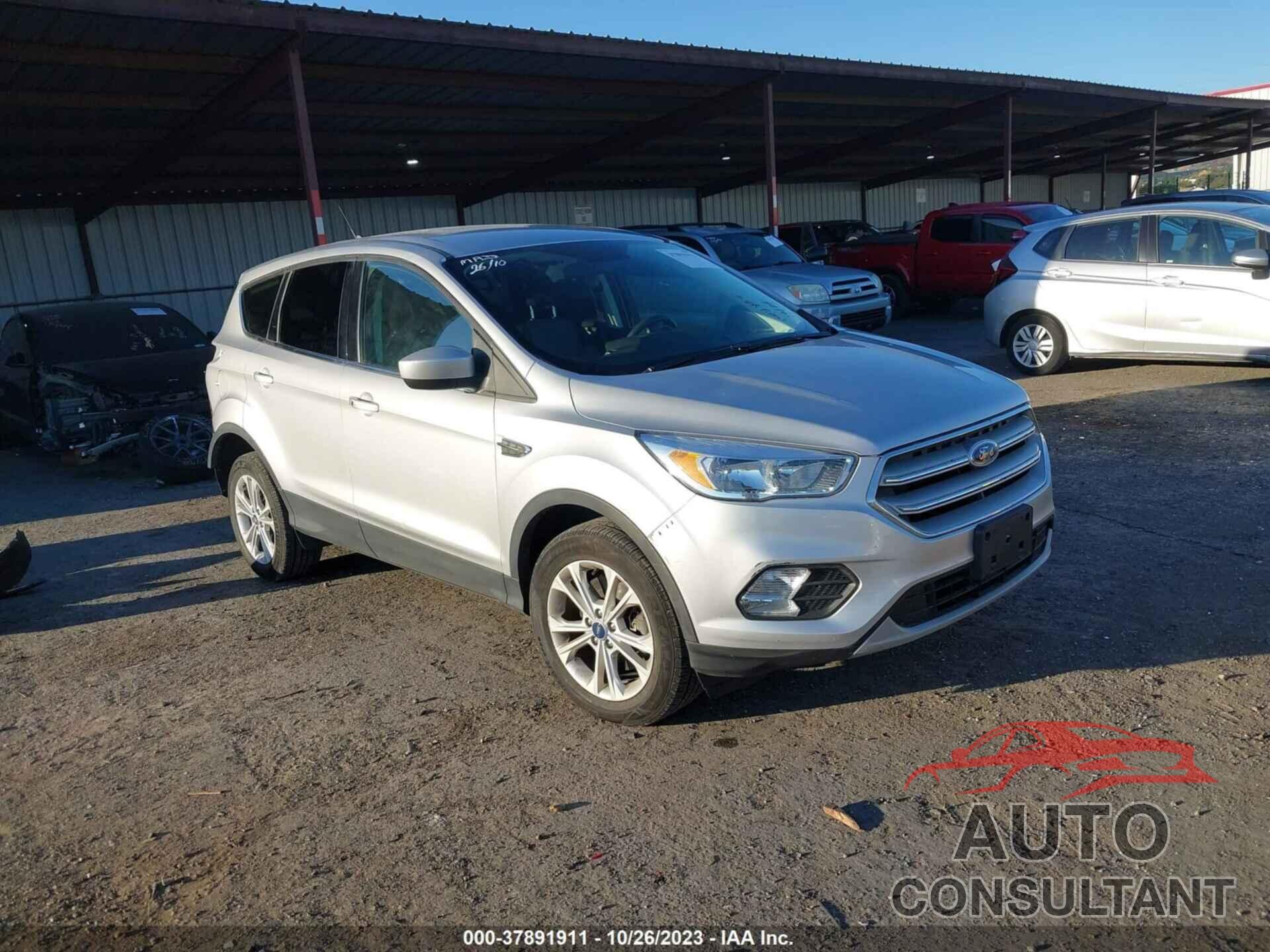 FORD ESCAPE 2019 - 1FMCU9GD1KUC05283