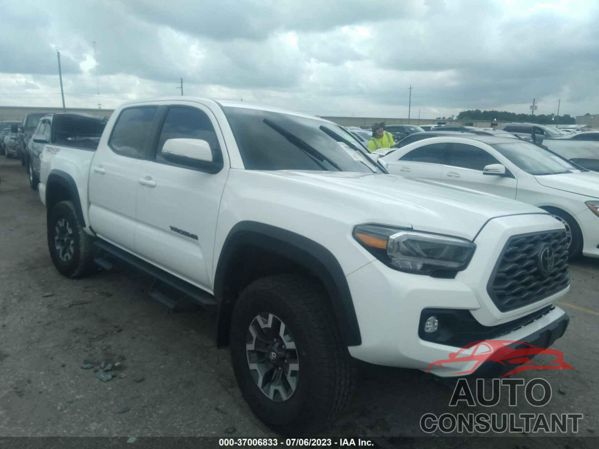 TOYOTA TACOMA 4WD 2023 - 3TMCZ5ANXPM553109