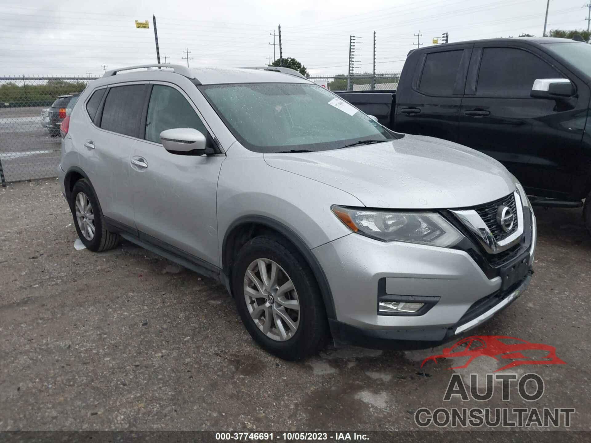 NISSAN ROGUE 2017 - 5N1AT2MT2HC800574