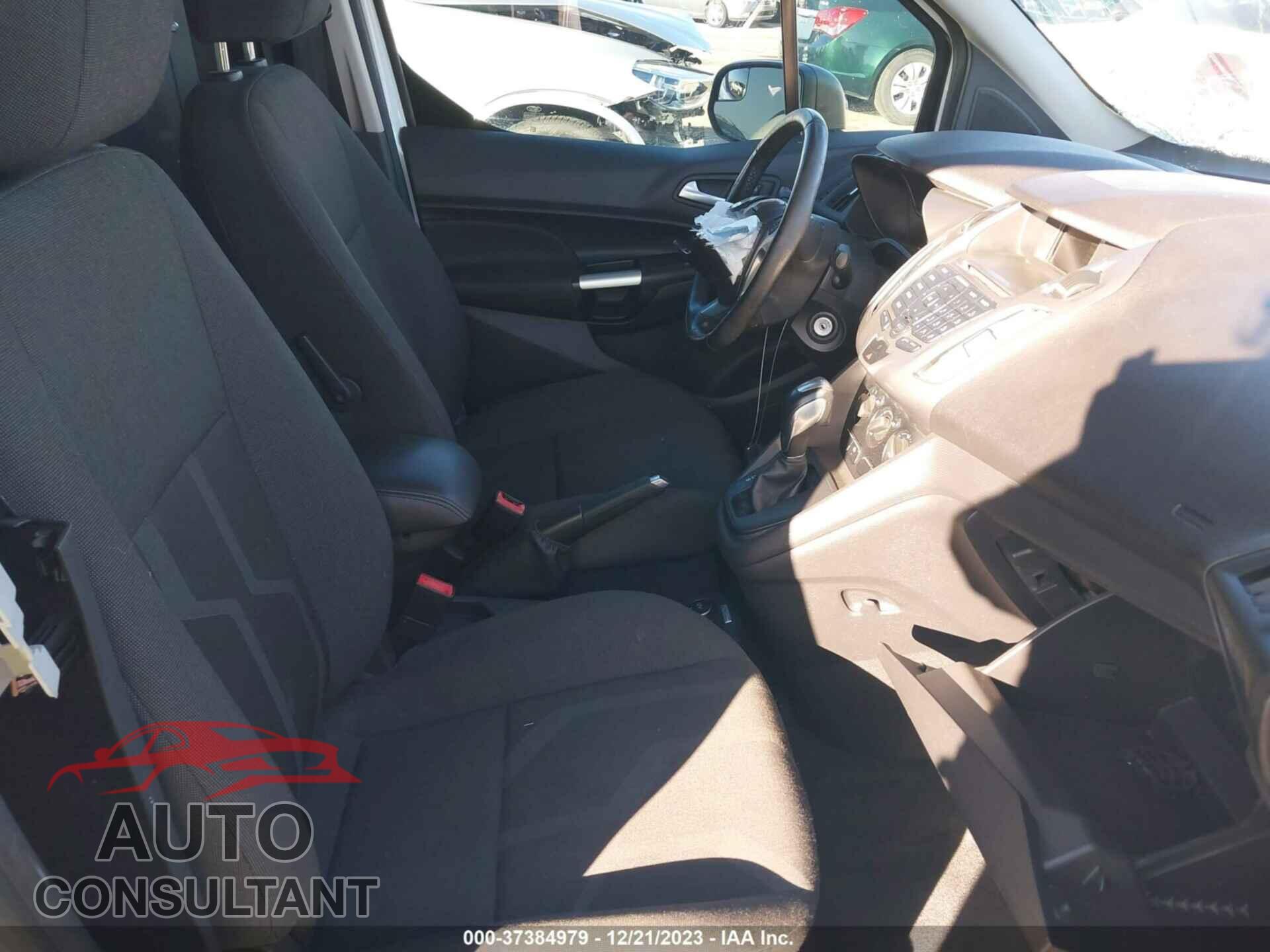 FORD TRANSIT CONNECT 2018 - NM0LS7F77J1379110