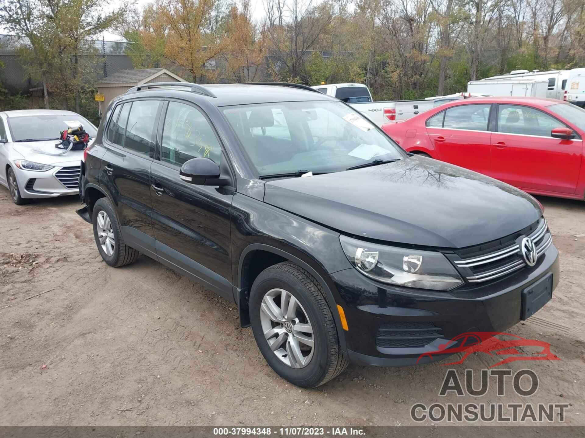 VOLKSWAGEN TIGUAN 2015 - WVGBV7AX2FW575586