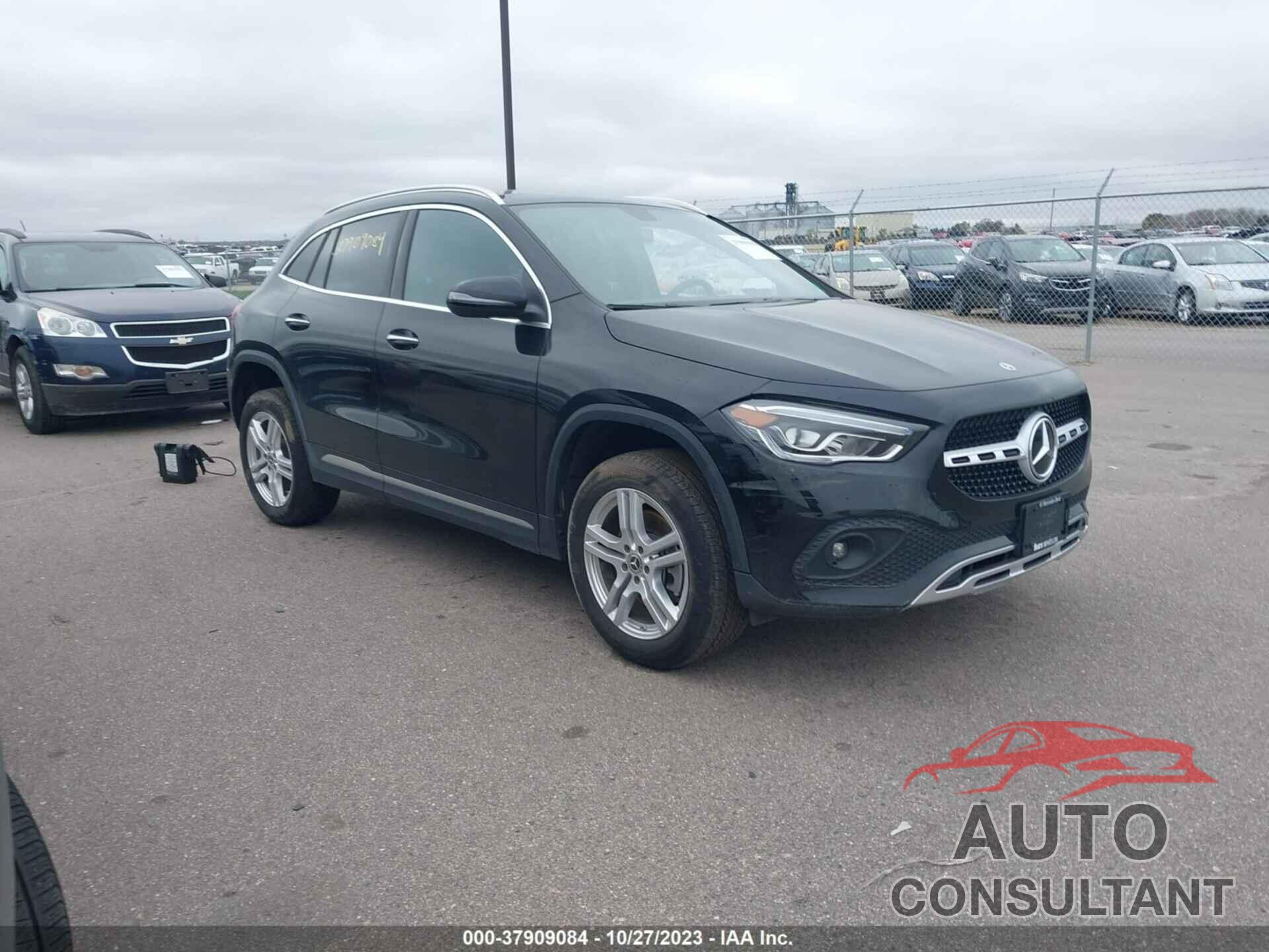 MERCEDES-BENZ GLA 2023 - W1N4N4HB4PJ449484