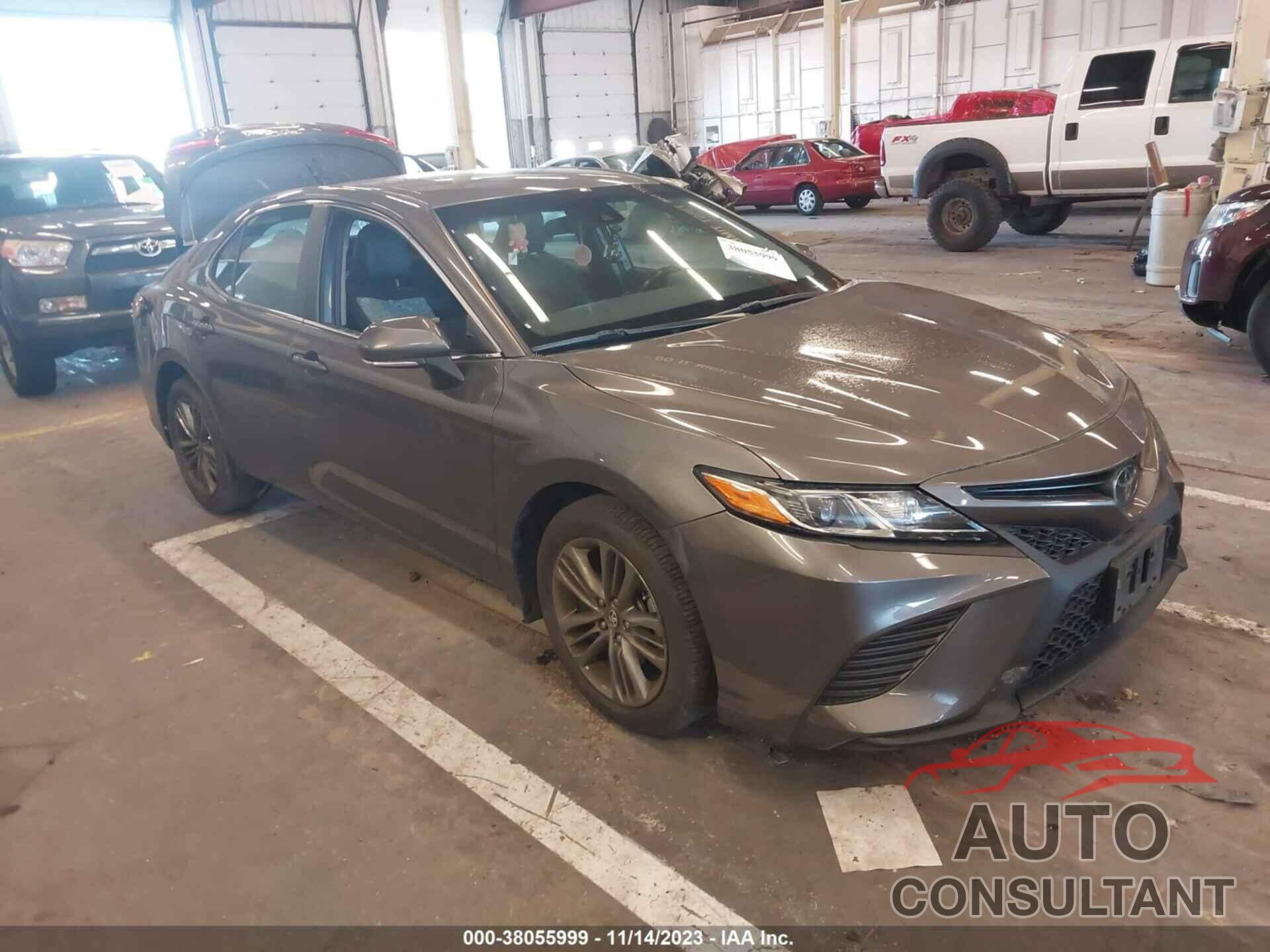 TOYOTA CAMRY 2019 - 4T1B11HK2KU771732