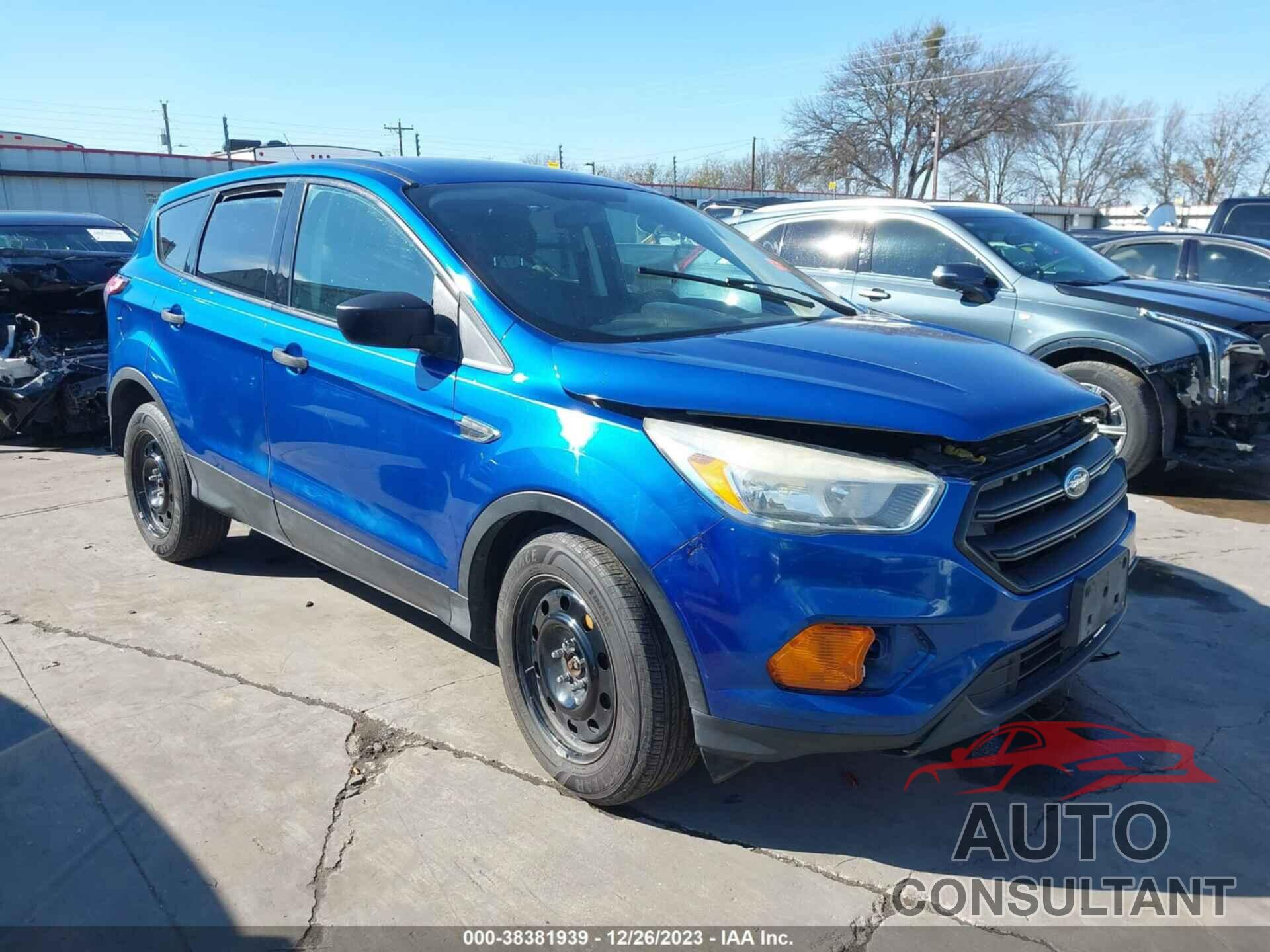 FORD ESCAPE 2017 - 1FMCU0F71HUD93321