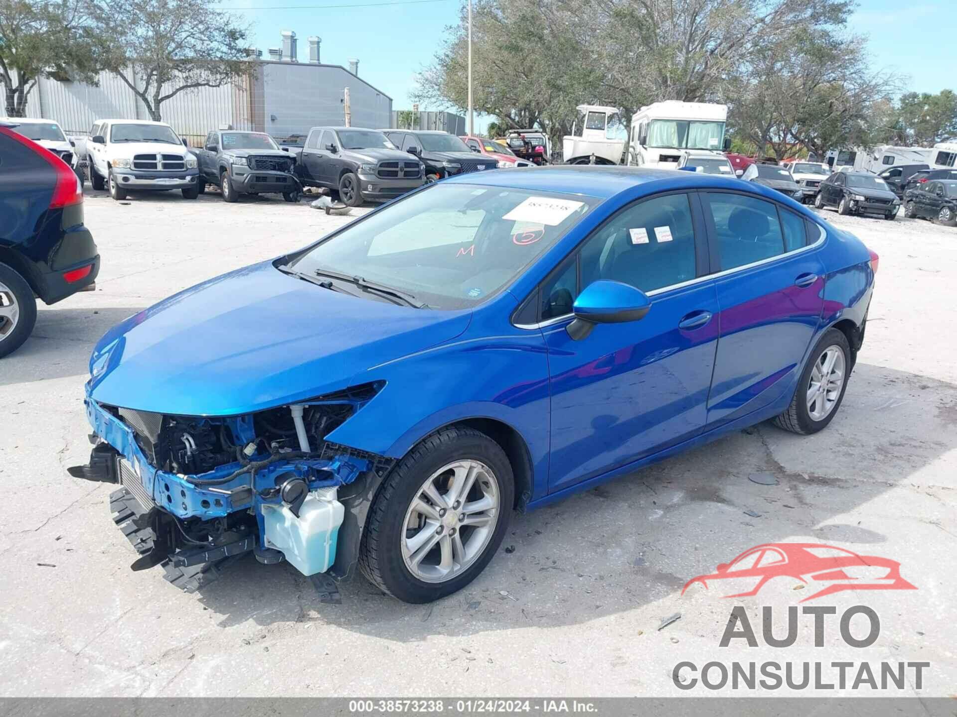 CHEVROLET CRUZE 2017 - 1G1BE5SM1H7275654