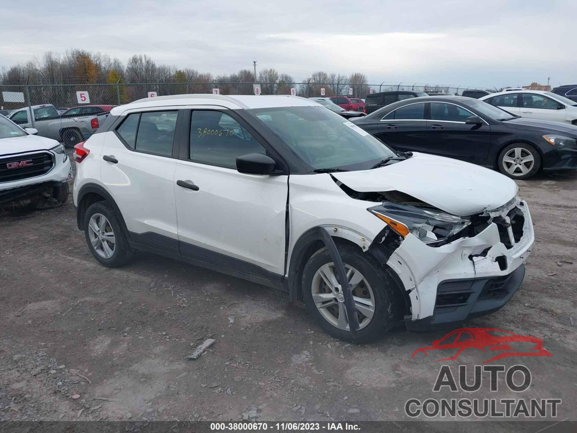 NISSAN KICKS 2018 - 3N1CP5CU2JL535259