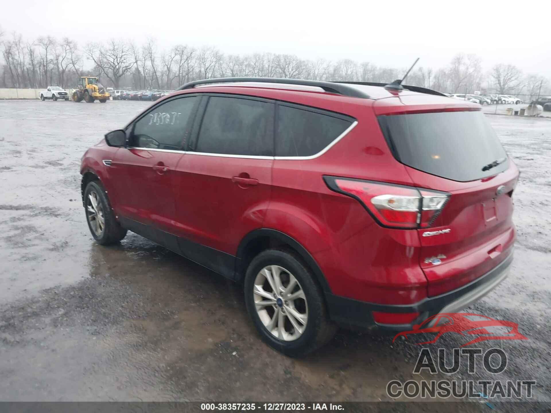 FORD ESCAPE 2018 - 1FMCU9GD3JUB07001