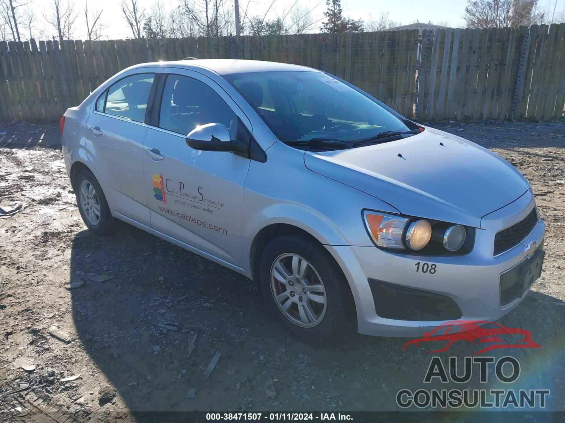 CHEVROLET SONIC 2016 - 1G1JC5SHXG4133324