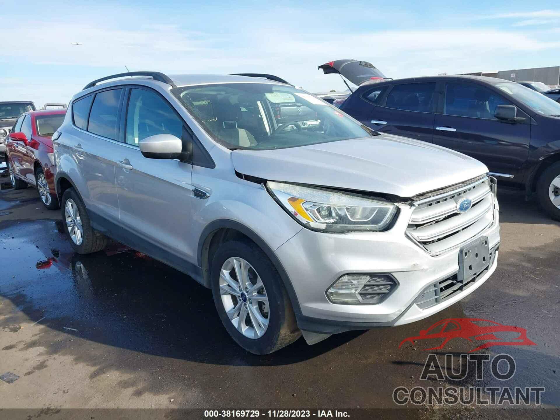 FORD ESCAPE 2017 - 1FMCU0GD1HUB82737