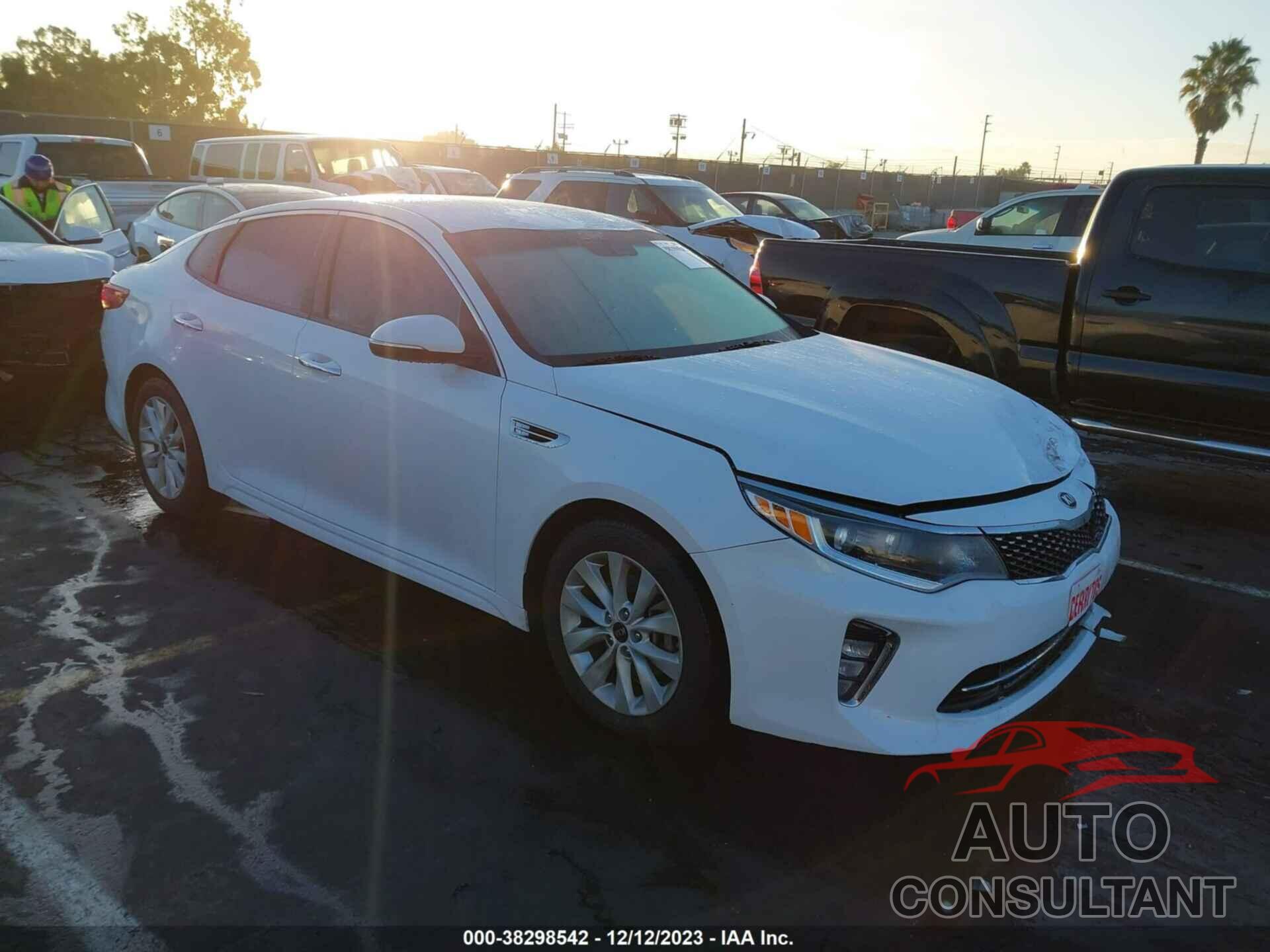 KIA OPTIMA 2018 - 5XXGT4L32JG196641