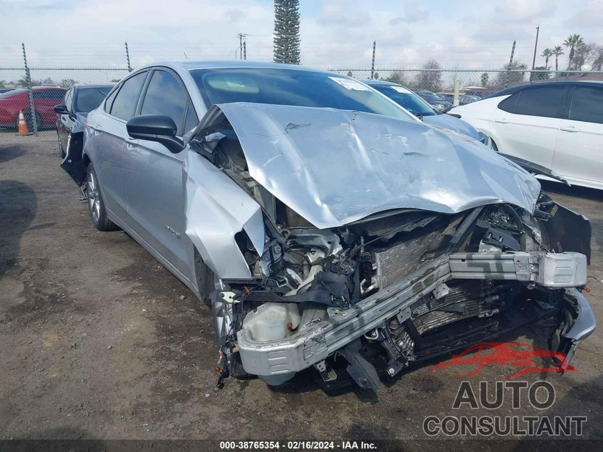 FORD FUSION 2017 - 3FA6P0LU4HR374875