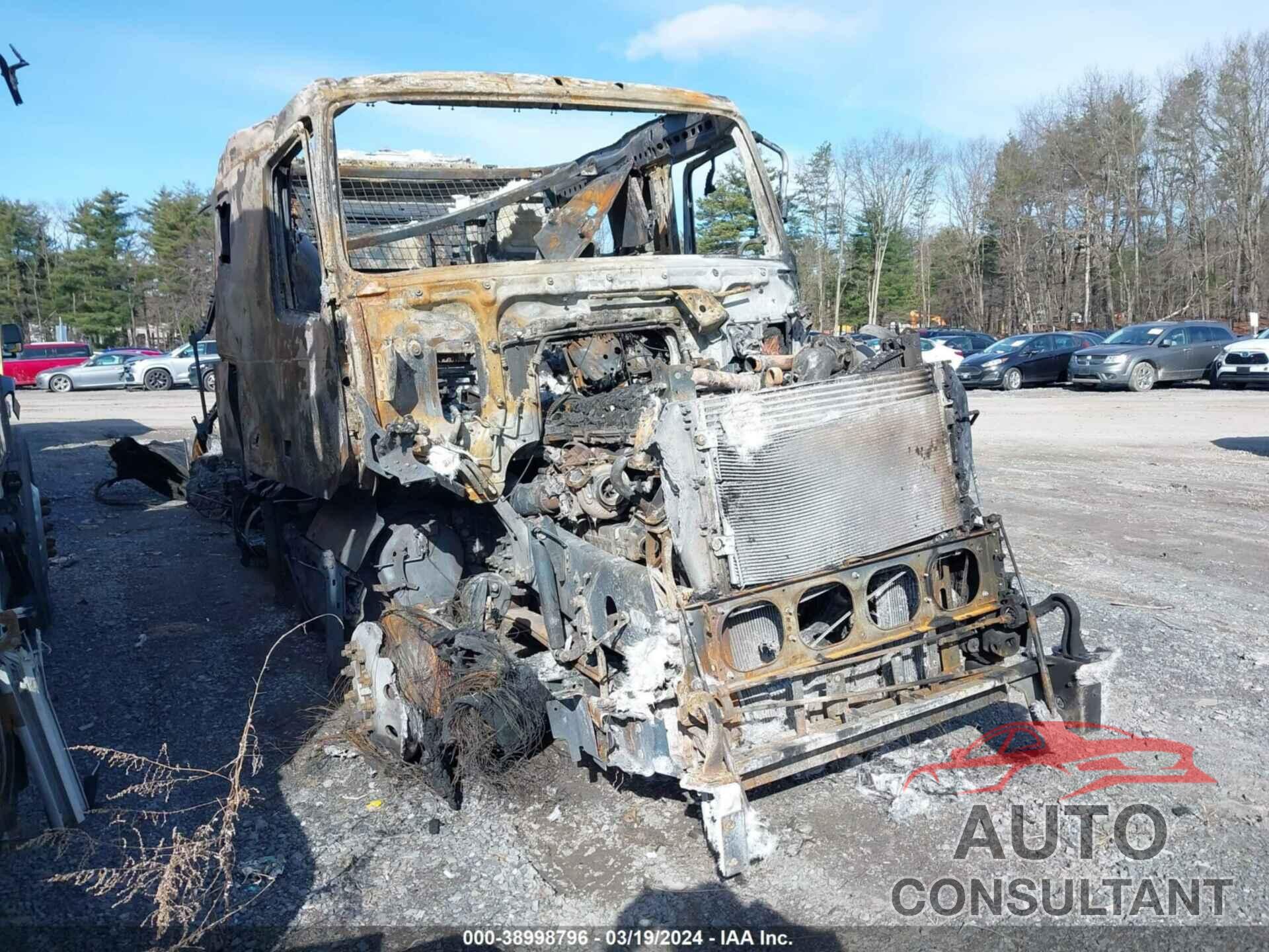 VOLVO VNL 2020 - 4V4NC9EH5LN240236