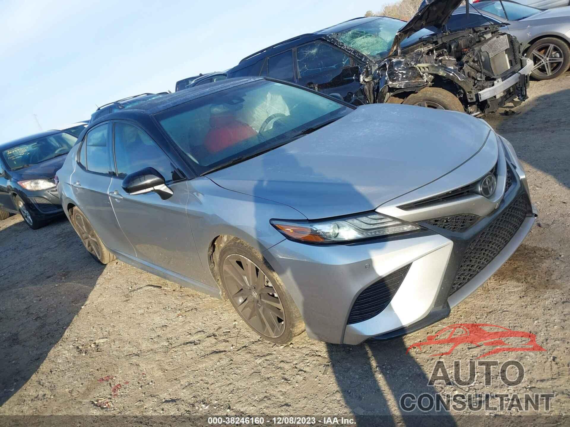TOYOTA CAMRY 2018 - 4T1B61HK9JU065325