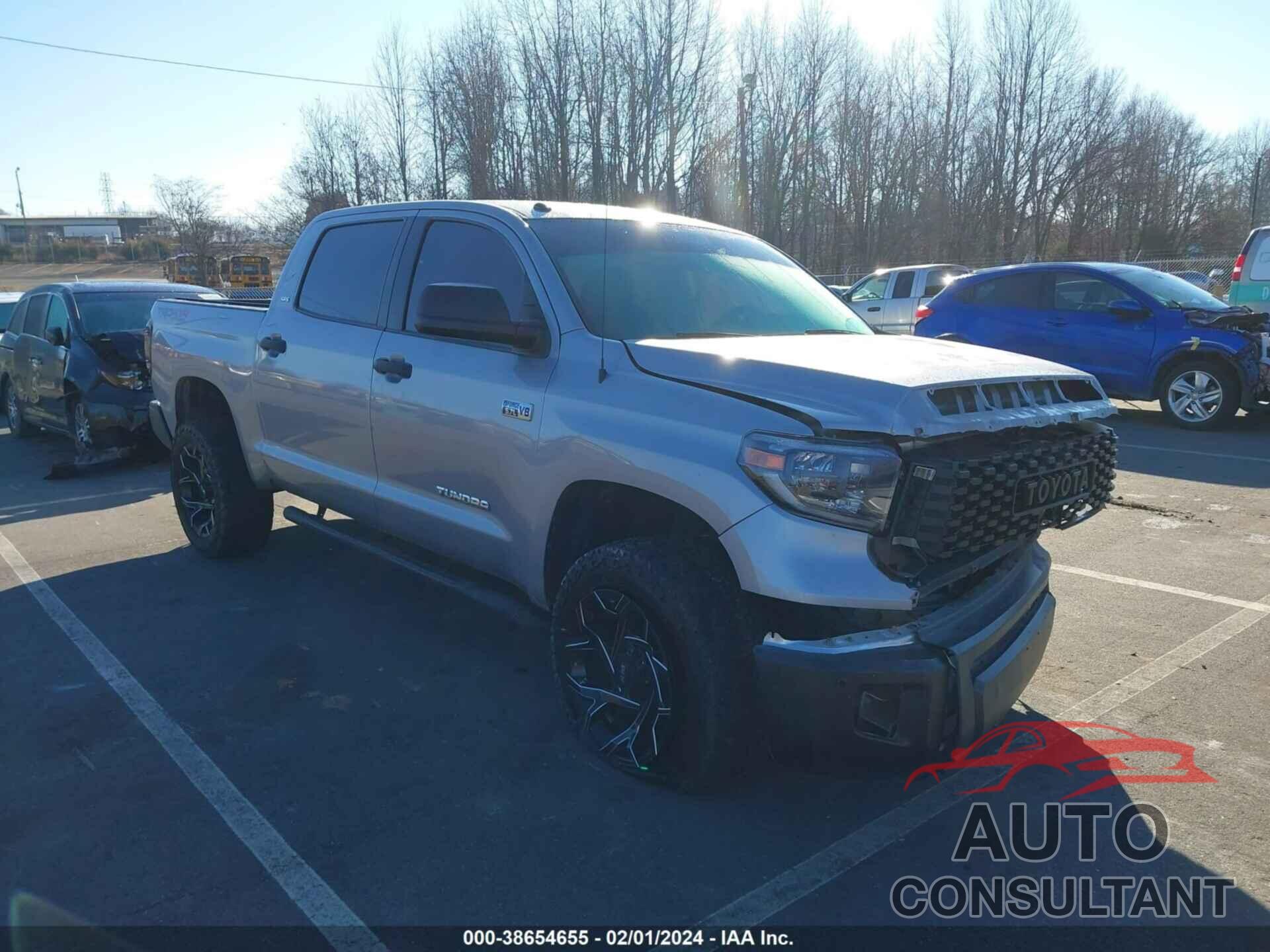 TOYOTA TUNDRA 2017 - 5TFDW5F12HX590458