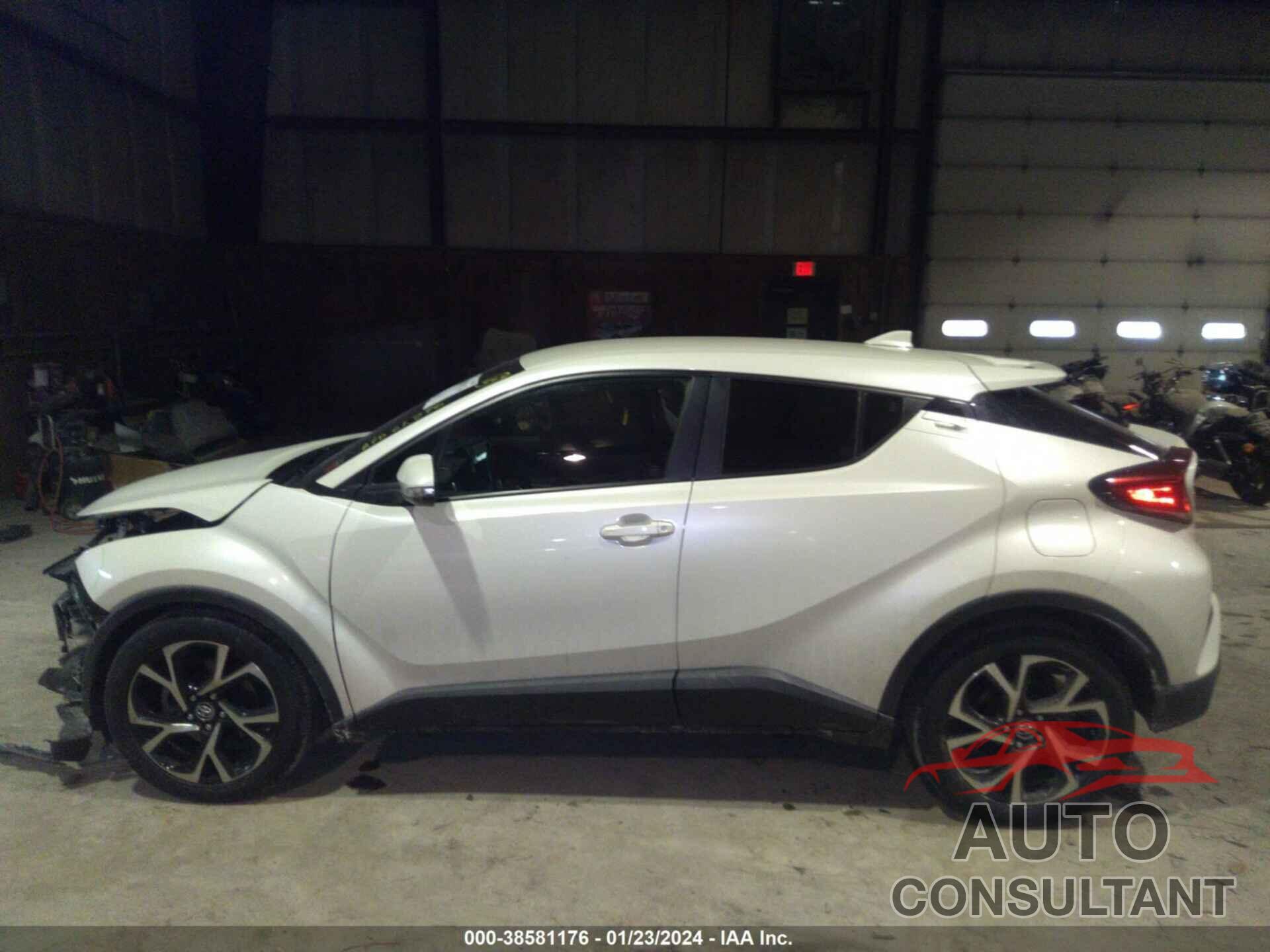 TOYOTA C-HR 2018 - JTNKHMBXXJ1005653