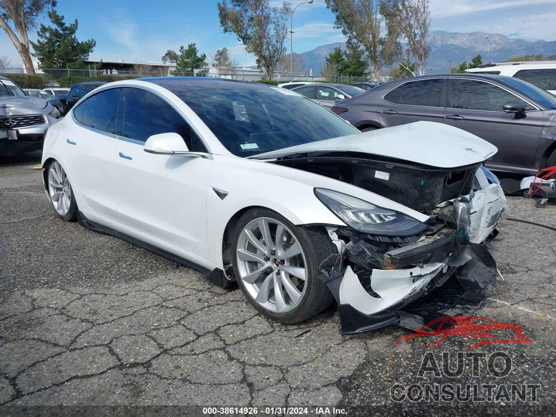 TESLA MODEL 3 2018 - 5YJ3E1EB4JF182545