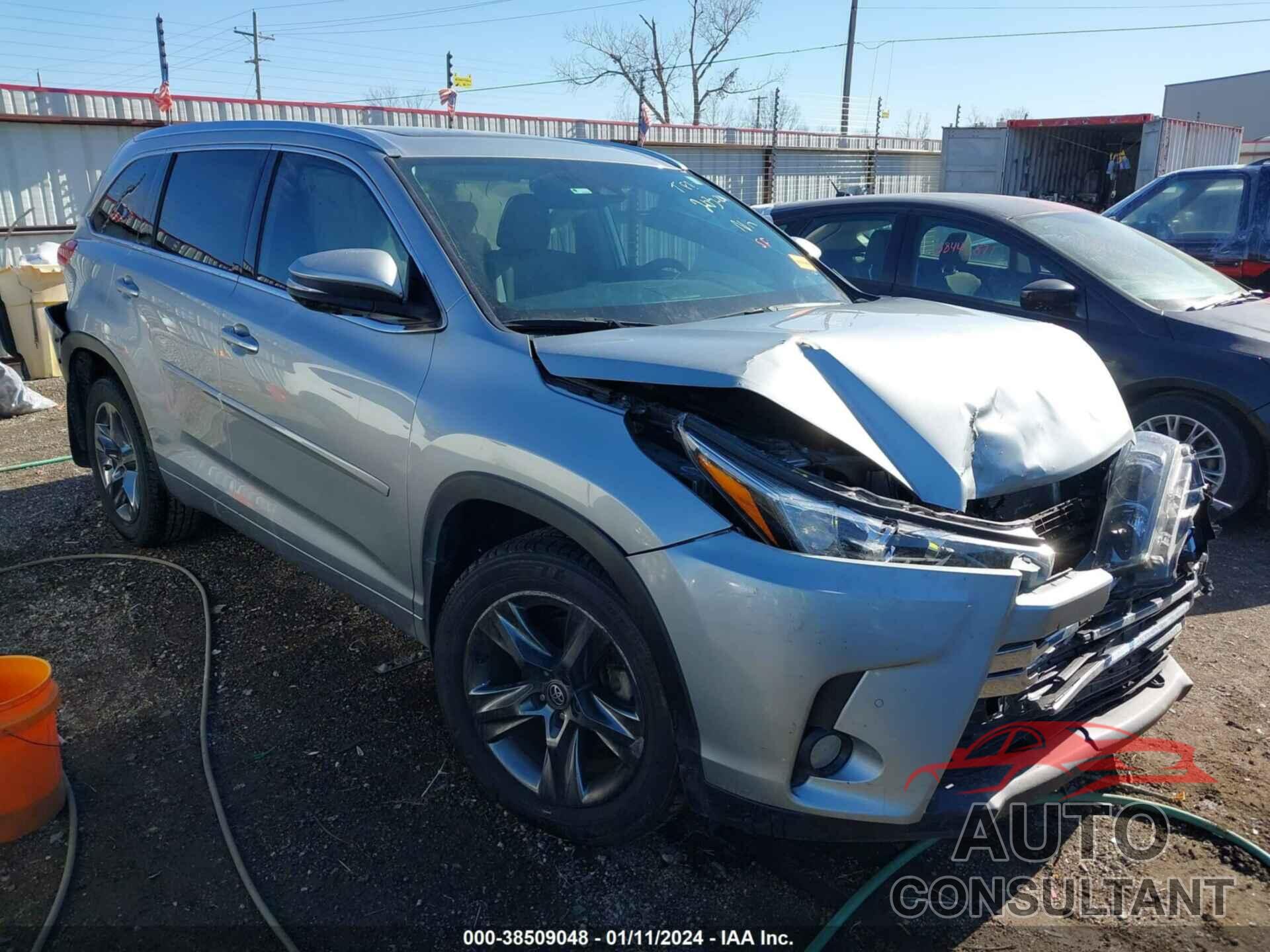 TOYOTA HIGHLANDER 2018 - 5TDDZRFHXJS818102