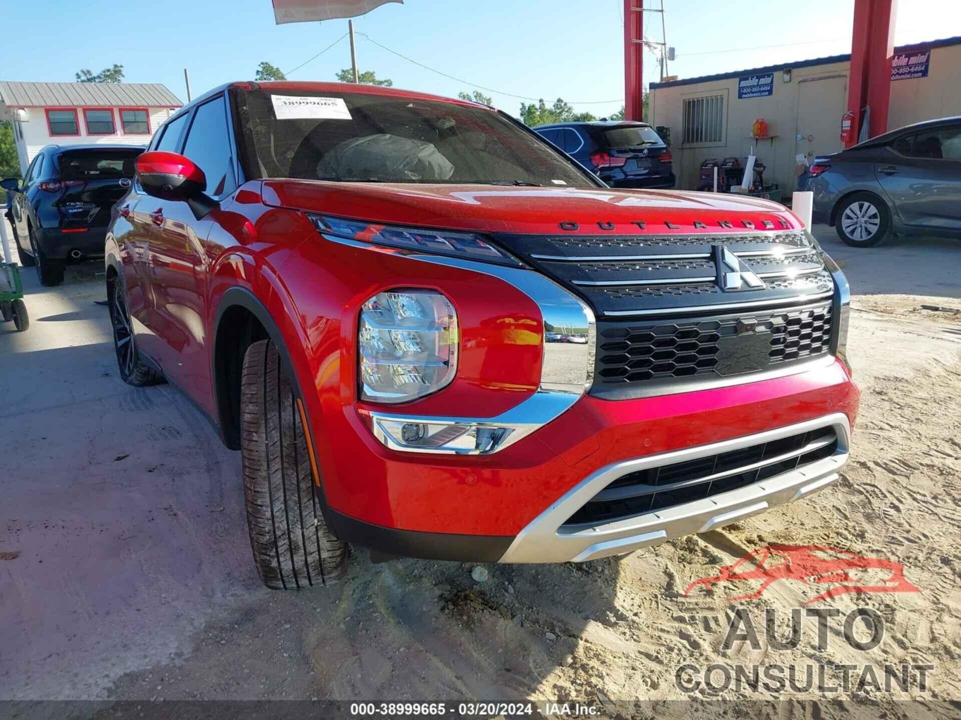 MITSUBISHI OUTLANDER 2023 - JA4J3UA82PZ046937