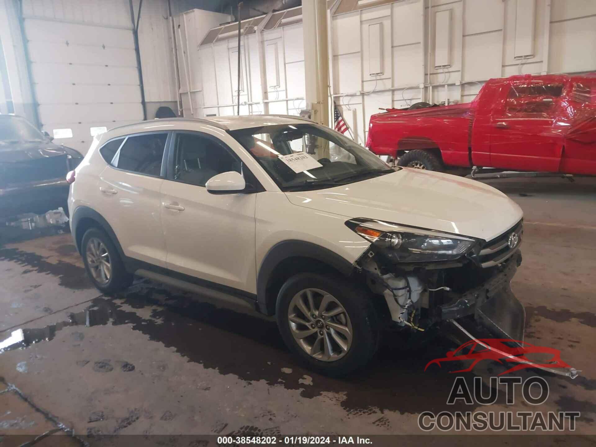 HYUNDAI TUCSON 2018 - KM8J3CA49JU773019