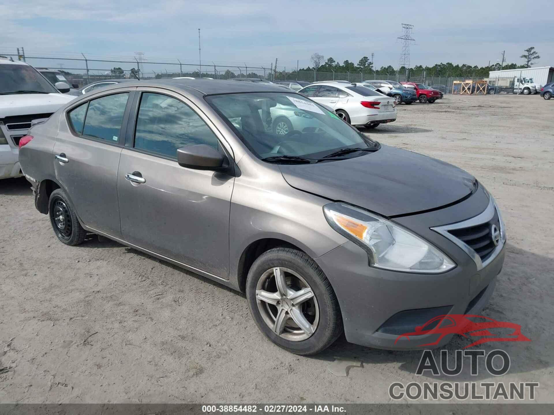 NISSAN VERSA 2017 - 3N1CN7APXHK406524