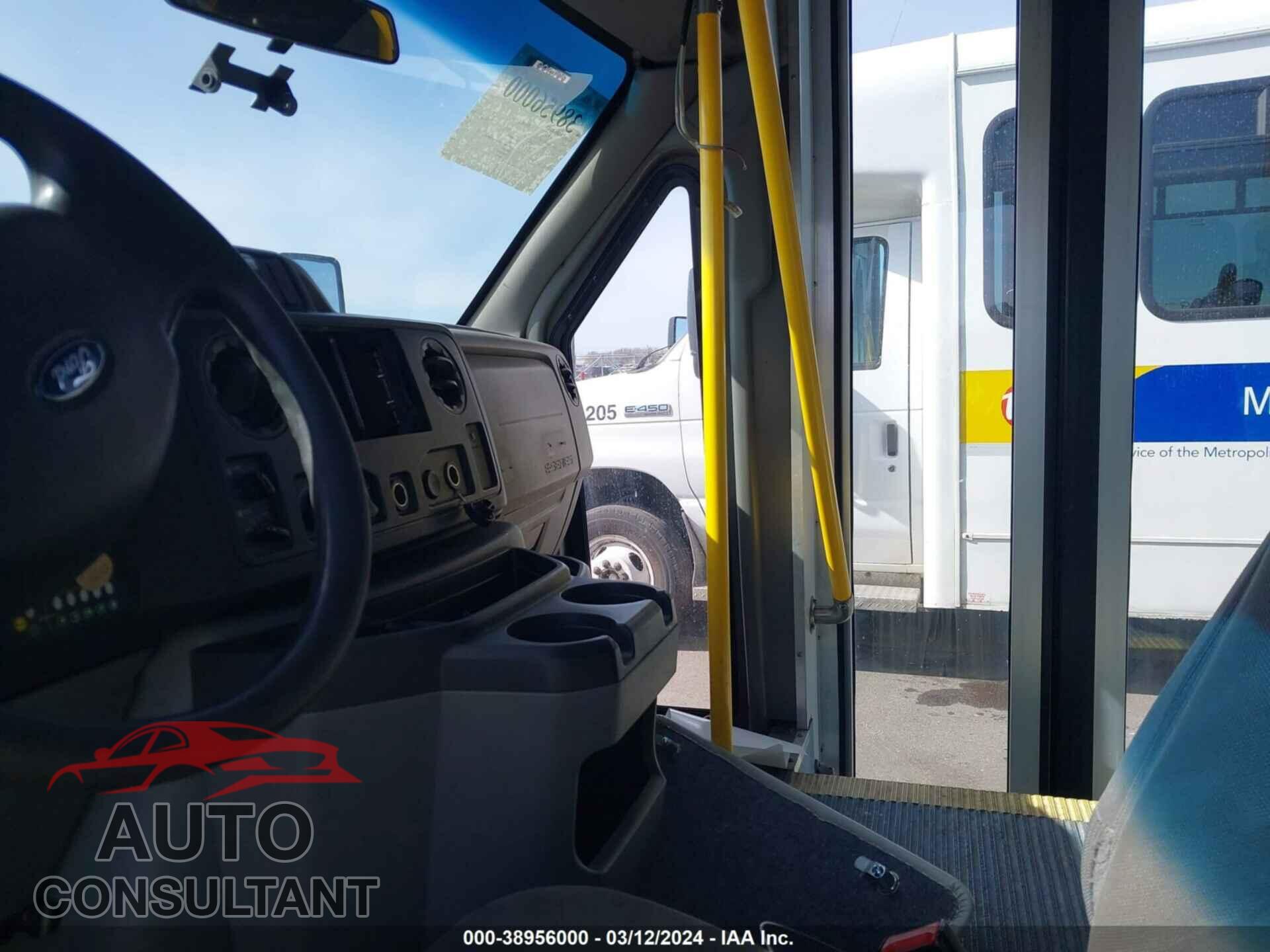 FORD E-450 CUTAWAY 2017 - 1FDFE4FS4HDC37814