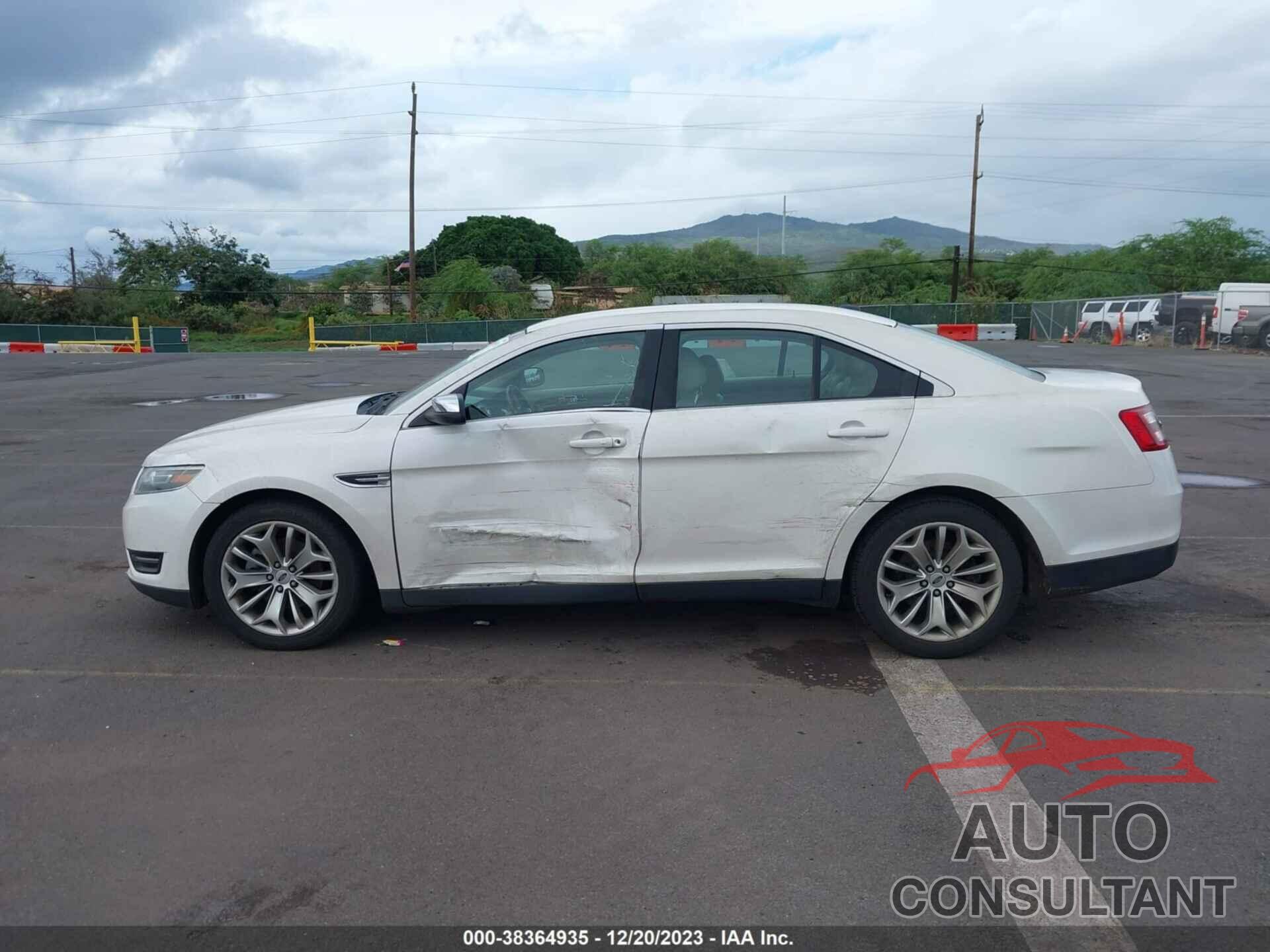 FORD TAURUS 2017 - 1FAHP2F84HG104667