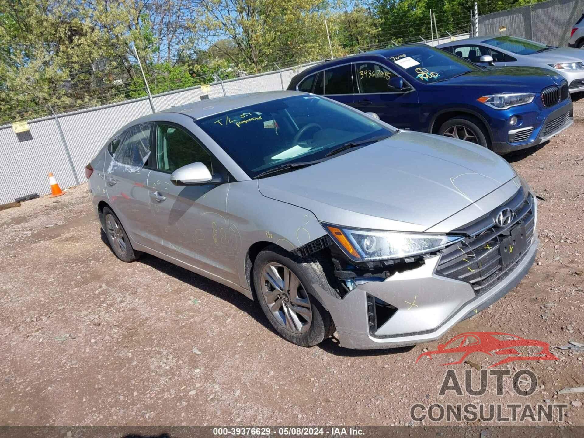 HYUNDAI ELANTRA 2019 - 5NPD84LF3KH431245