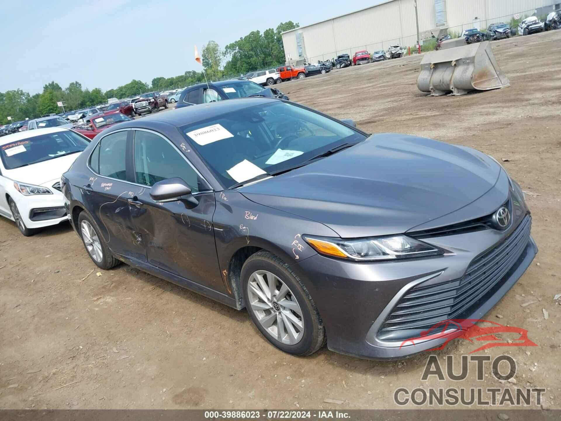 TOYOTA CAMRY 2021 - 4T1R11BK5MU040688