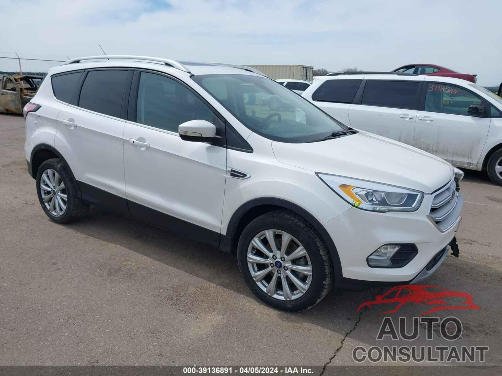 FORD ESCAPE 2017 - 1FMCU9JD6HUC01926