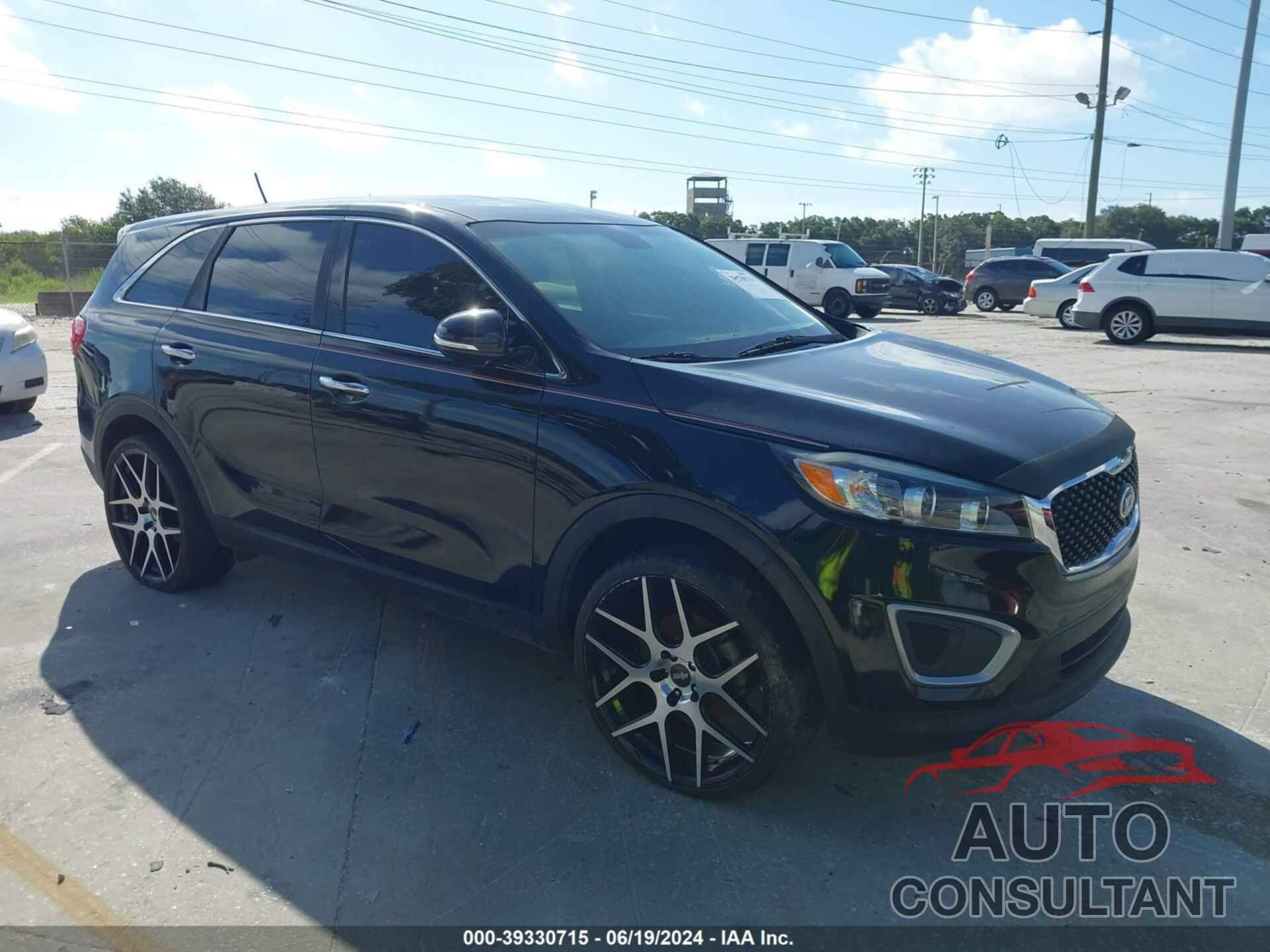 KIA SORENTO 2018 - 5XYPG4A38JG424788