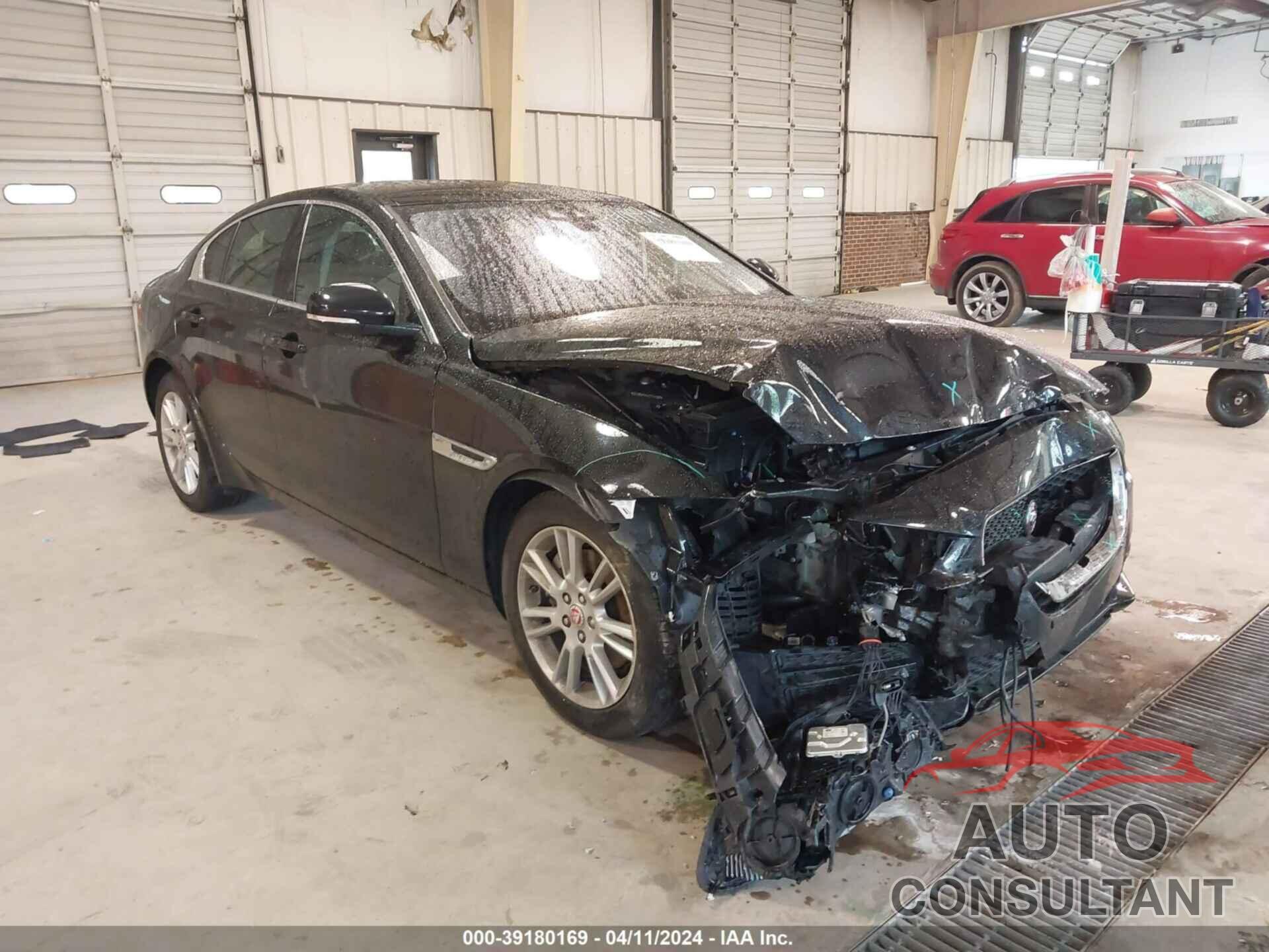 JAGUAR XE 2019 - SAJAD4FN4KCP44089