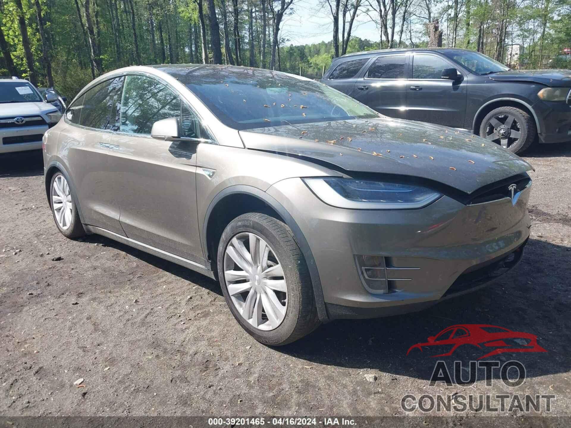 TESLA MODEL X 2016 - 5YJXCBE29GF003535